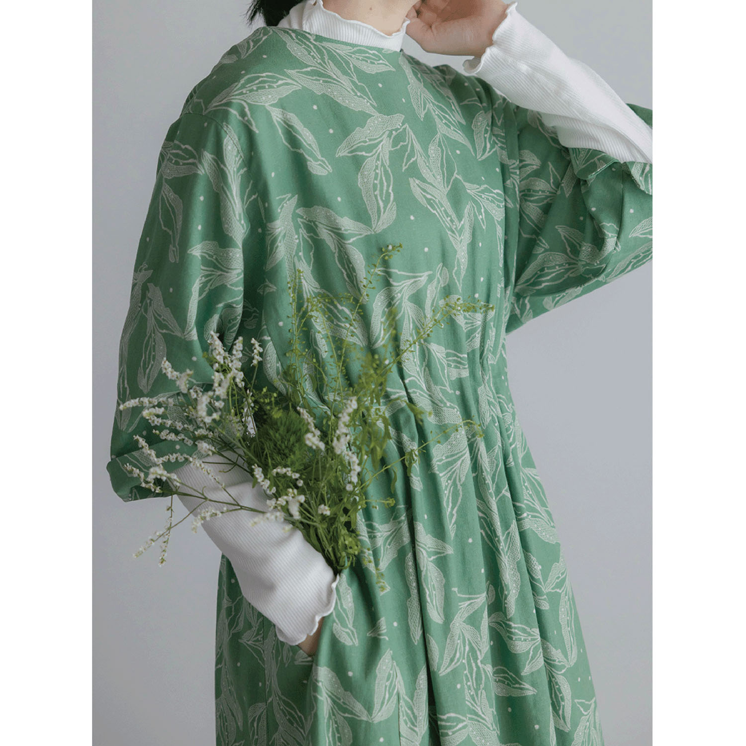 LILASIC リーフプリントタックゴム 2WAYワンピース - 画像7