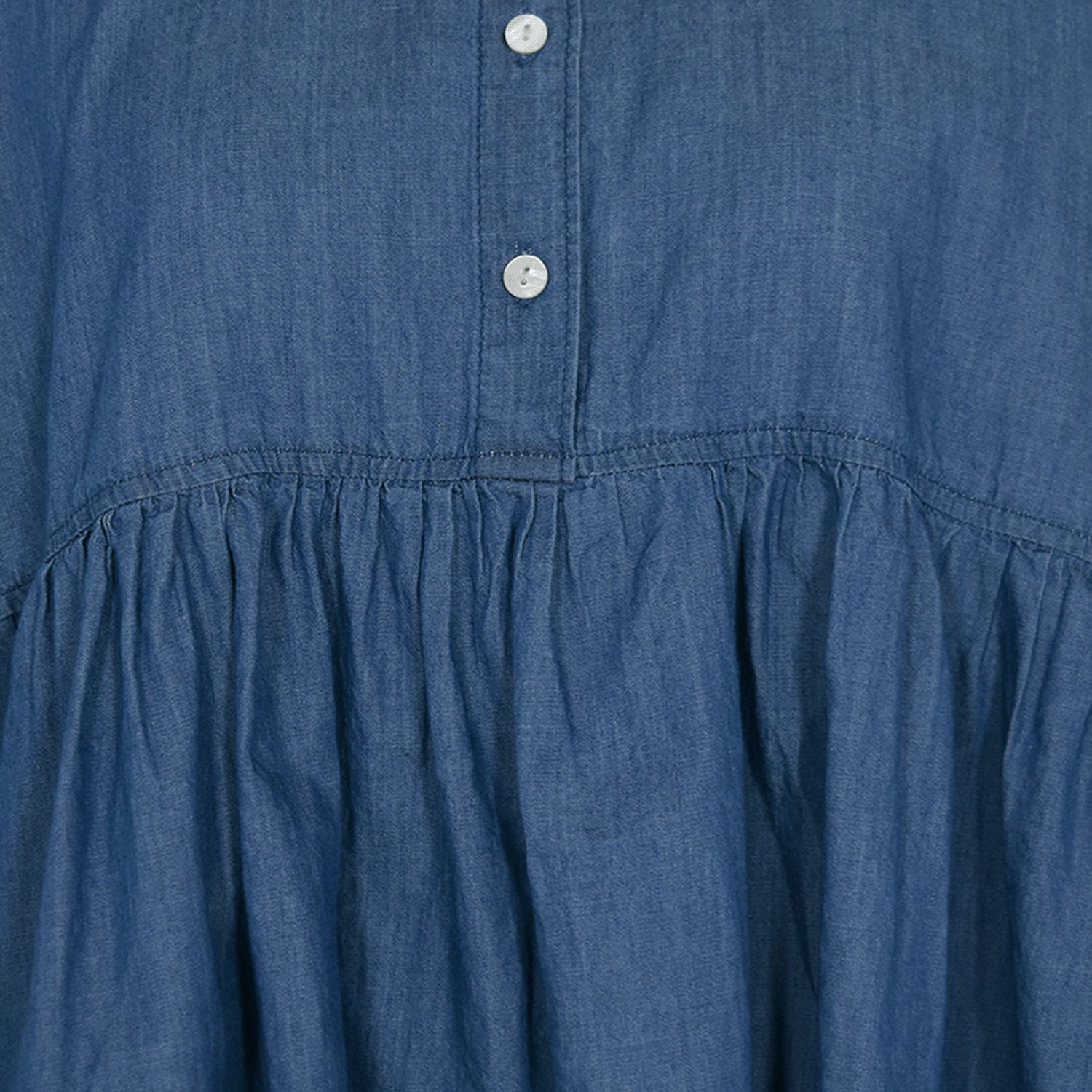 【4月中旬頃入荷予定】LILASIC エアリーデニムギャザーブラウス - 画像7