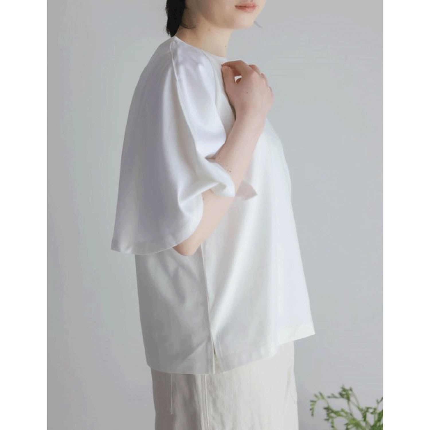 LILASIC 布帛コンビフレアスリーブTシャツ - 画像3