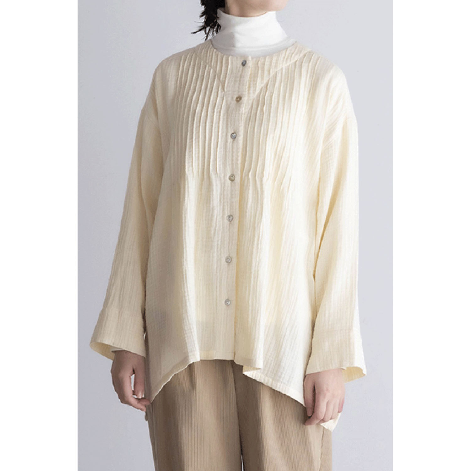 LILASIC ダブルガーゼタックブラウス - 画像1