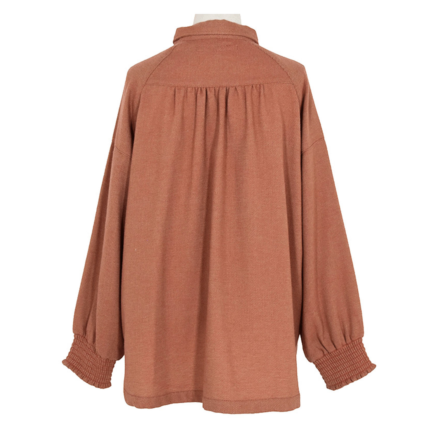 LILASIC ギャザーカフスブラウス - 画像7