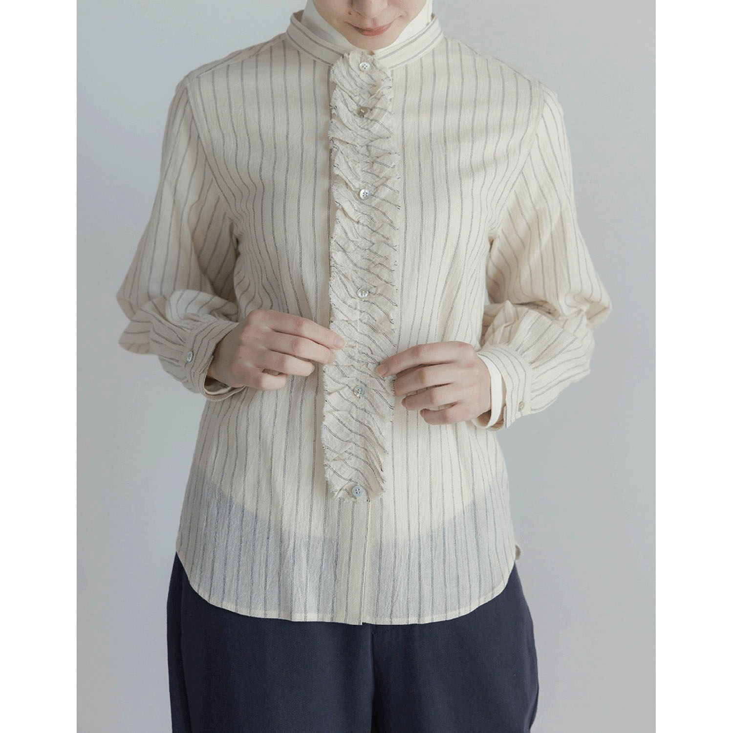 LILASIC フロントフリルデタッチャブルシャツ - 画像1