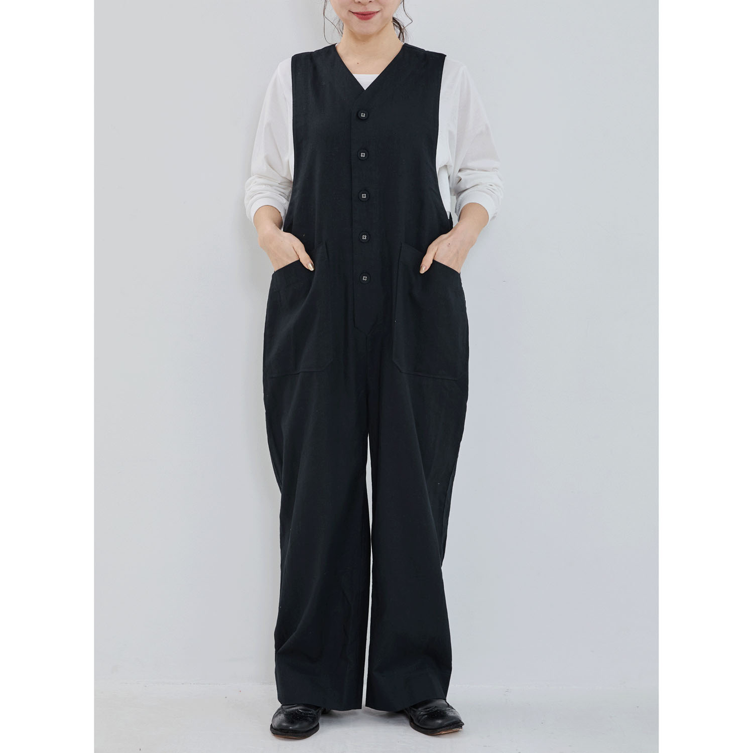 YURK geniet van リネンコットンヘリンボンVネックサロペット - 画像2