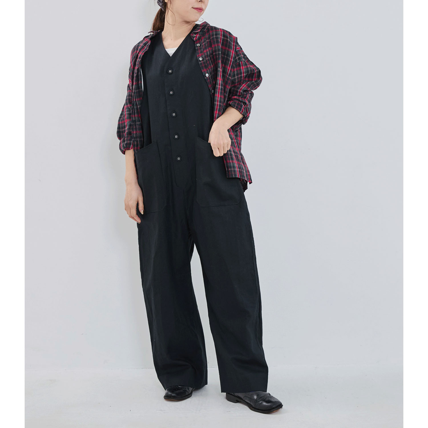 YURK geniet van リネンコットンヘリンボンVネックサロペット - 画像1