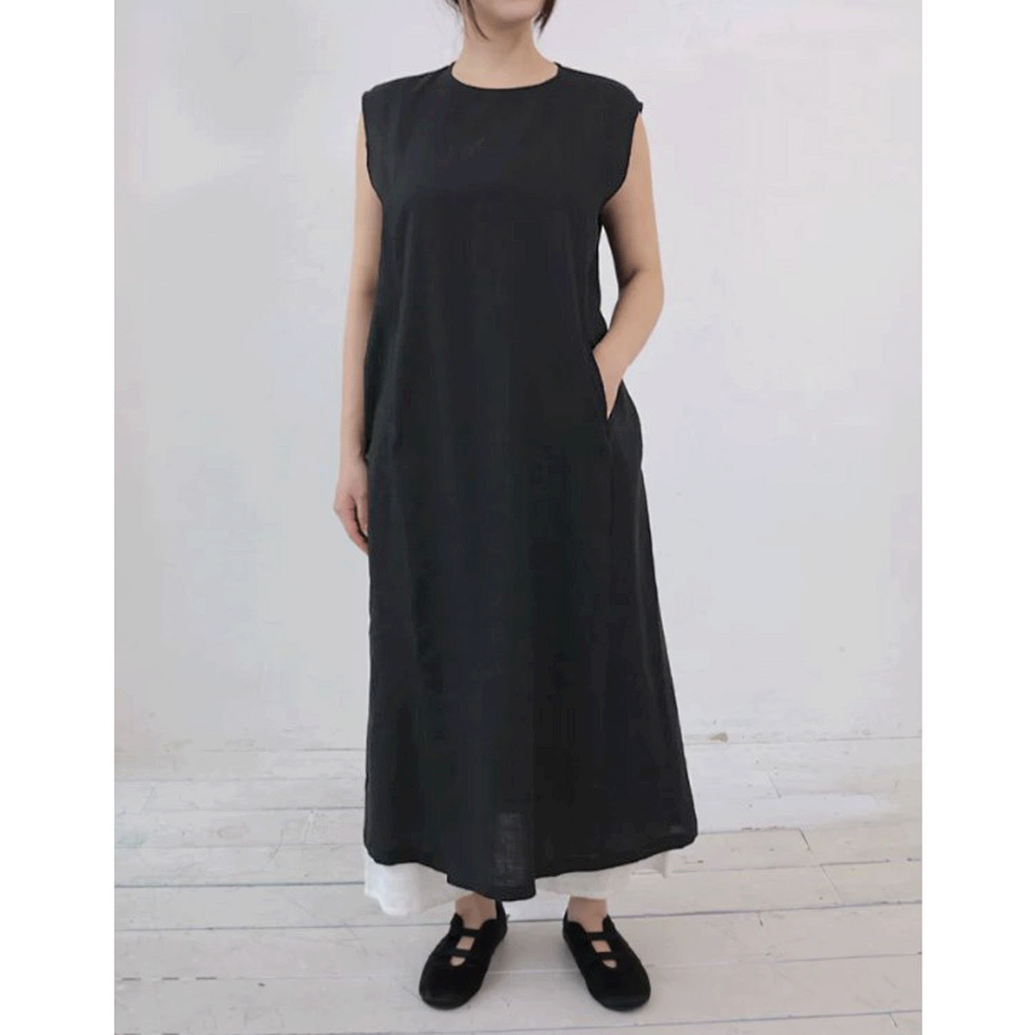 【Insta Live】YARRA リトアニアリネンノースリーブワンピース - 画像3