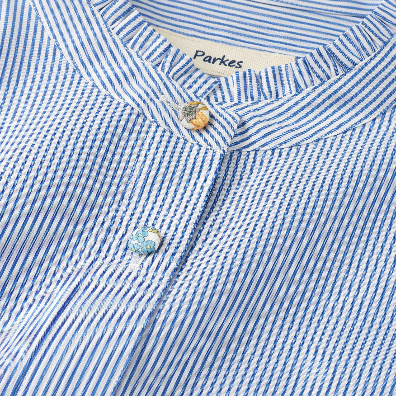 Parkes スタンドフリルドロップシャツ - 画像9