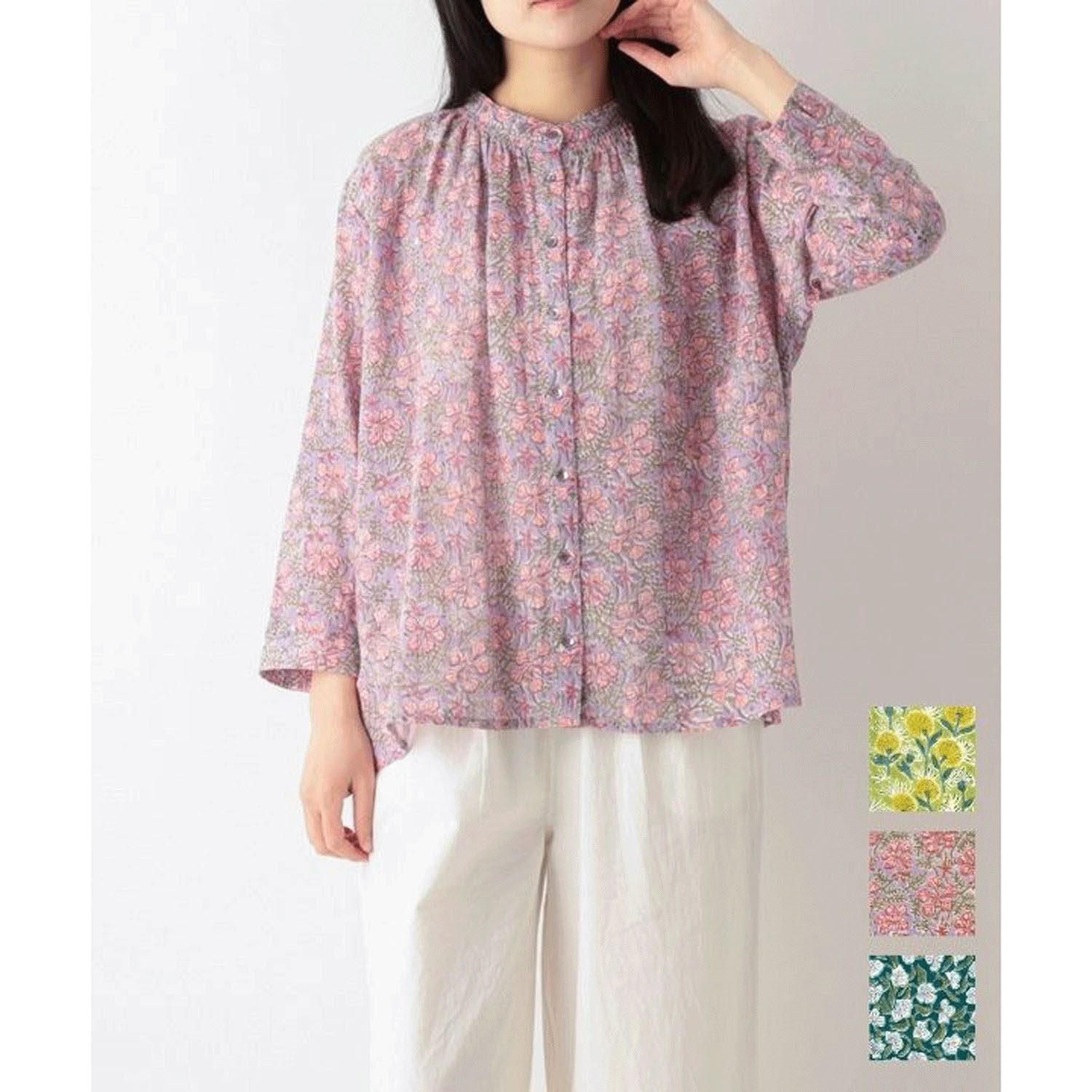 東京かんかん 花々のブロックプリントコットンリネンブラウス - 画像4