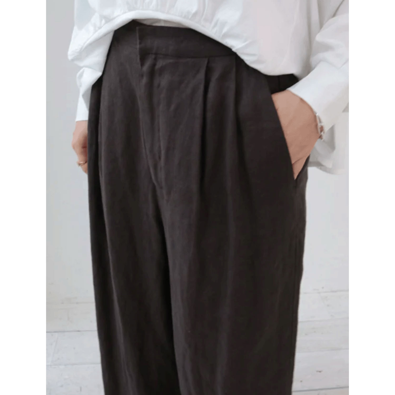 doux bleu クラシックリネンWタックパンツ - 画像3