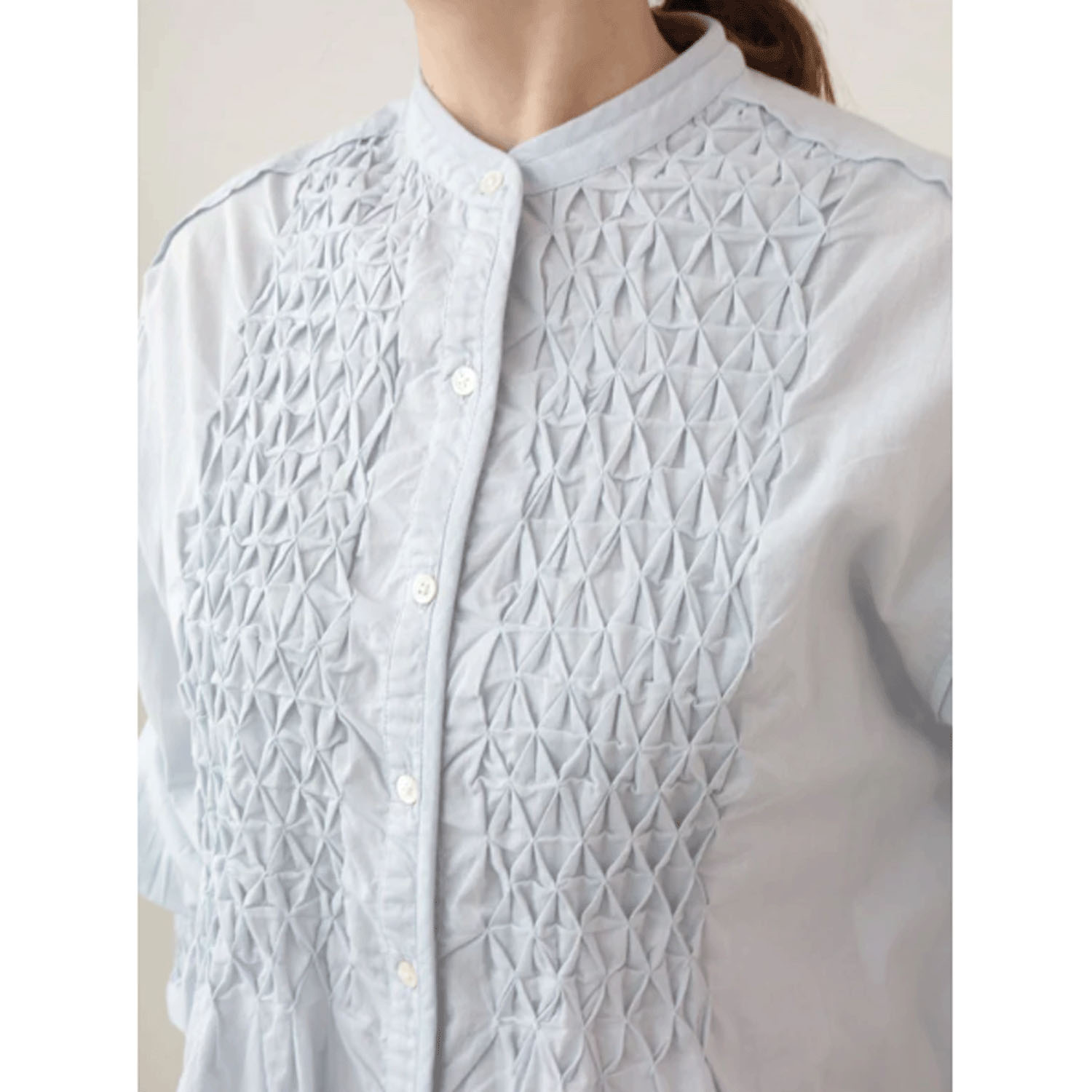 doux bleu ハンドスモッキング刺繍シャツ - 画像14