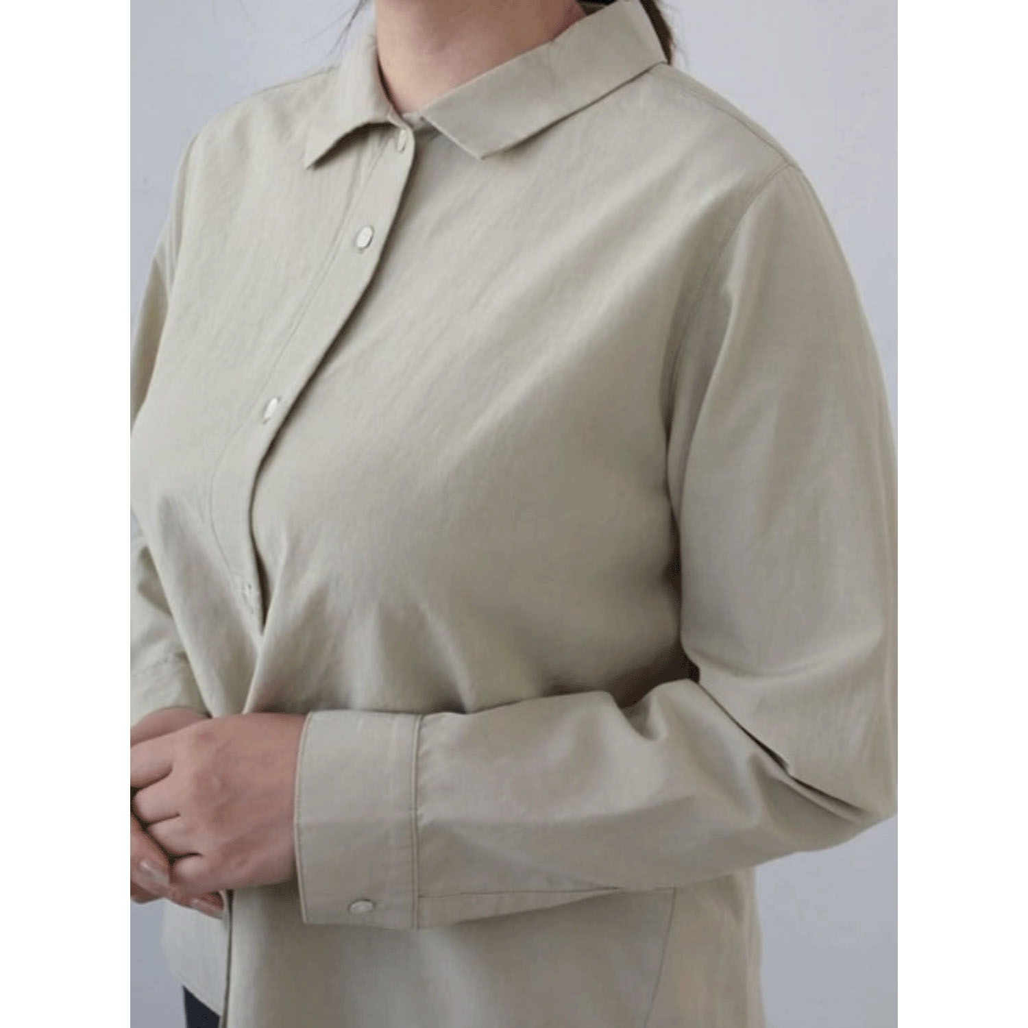 YARRA フラットカラーオープンブラウス - 画像12