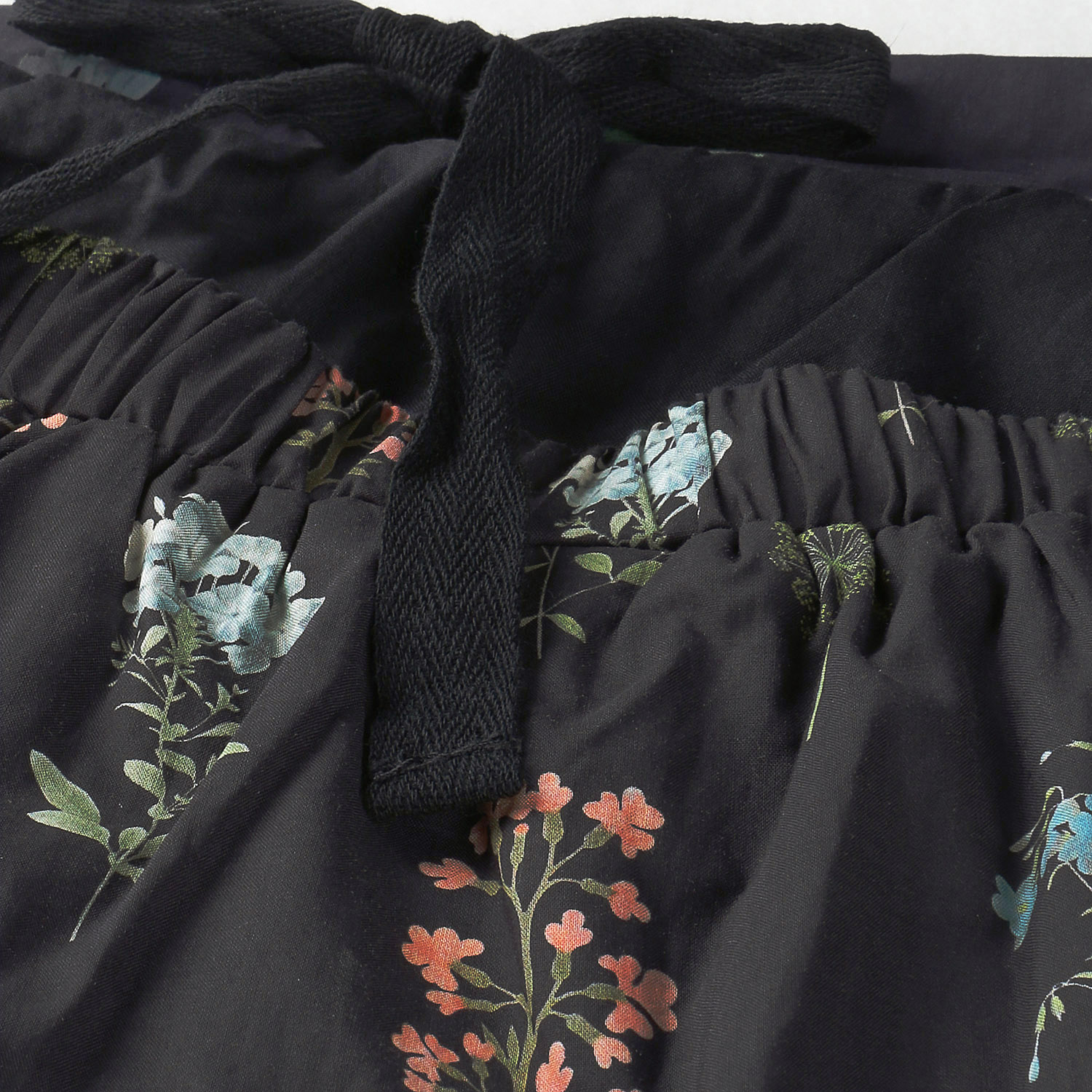 YURK genite van フラワープリントタックスカート - 画像4