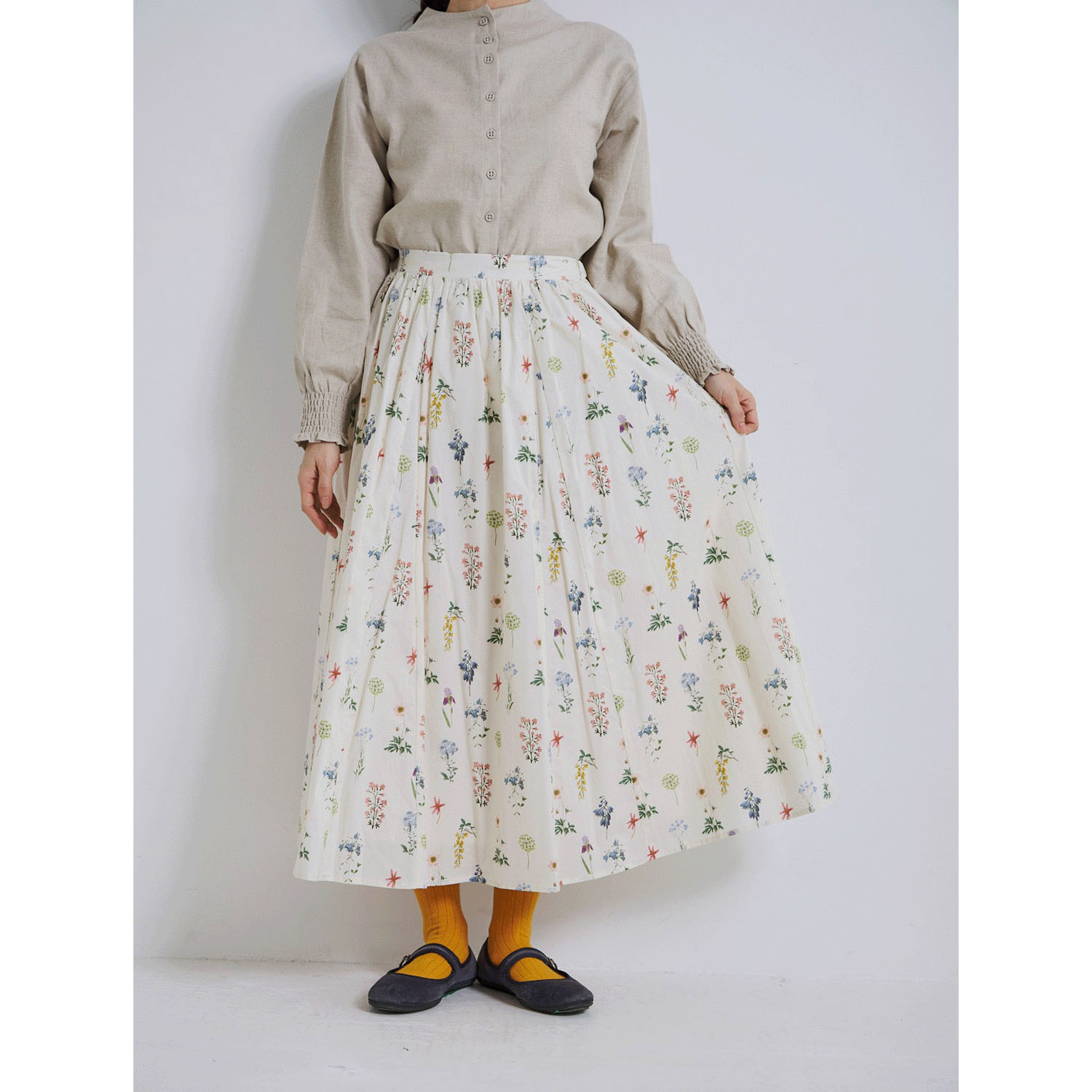 YURK genite van フラワープリントタックスカート - 画像5