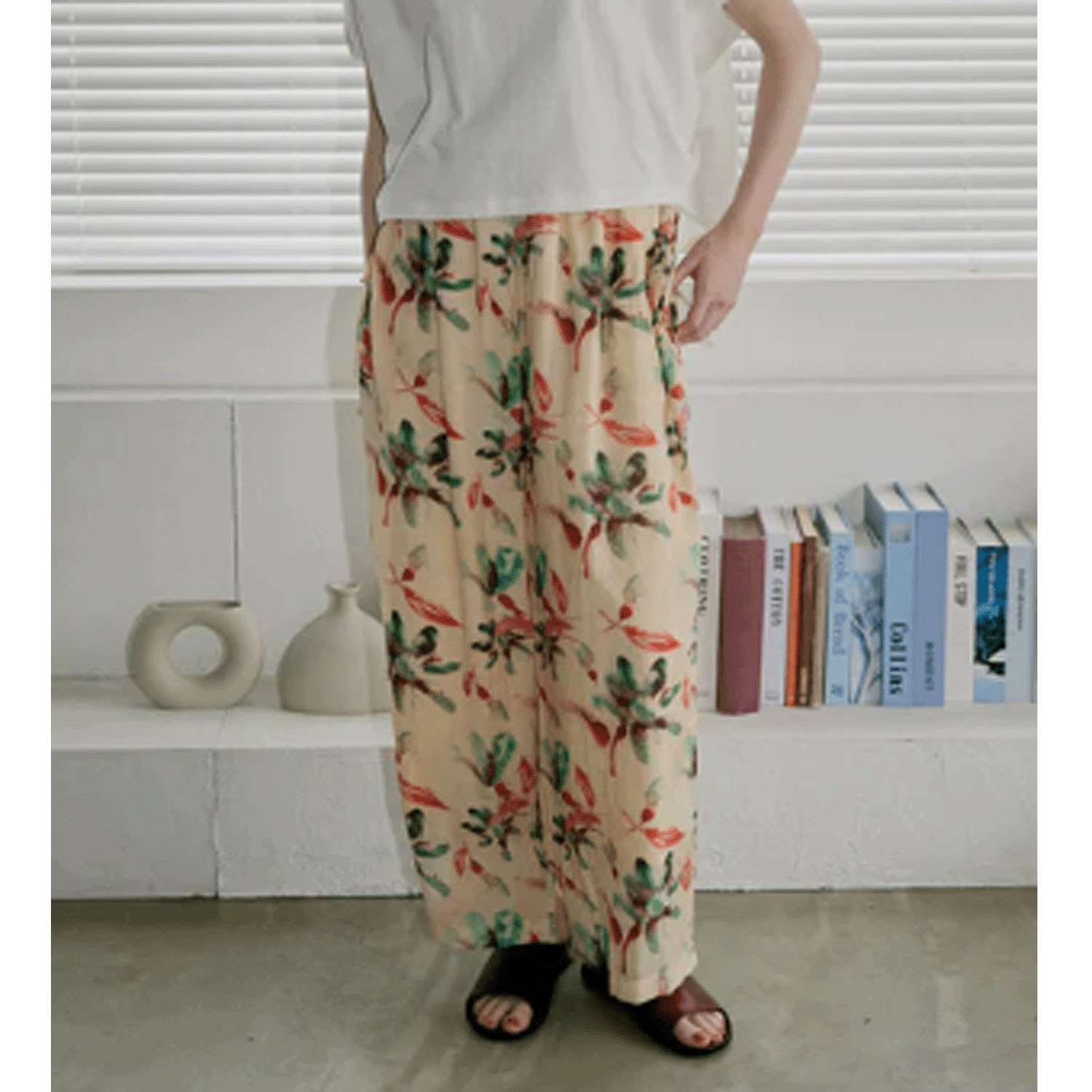 doux bleu フラワーインドプリントパンツ - 画像1