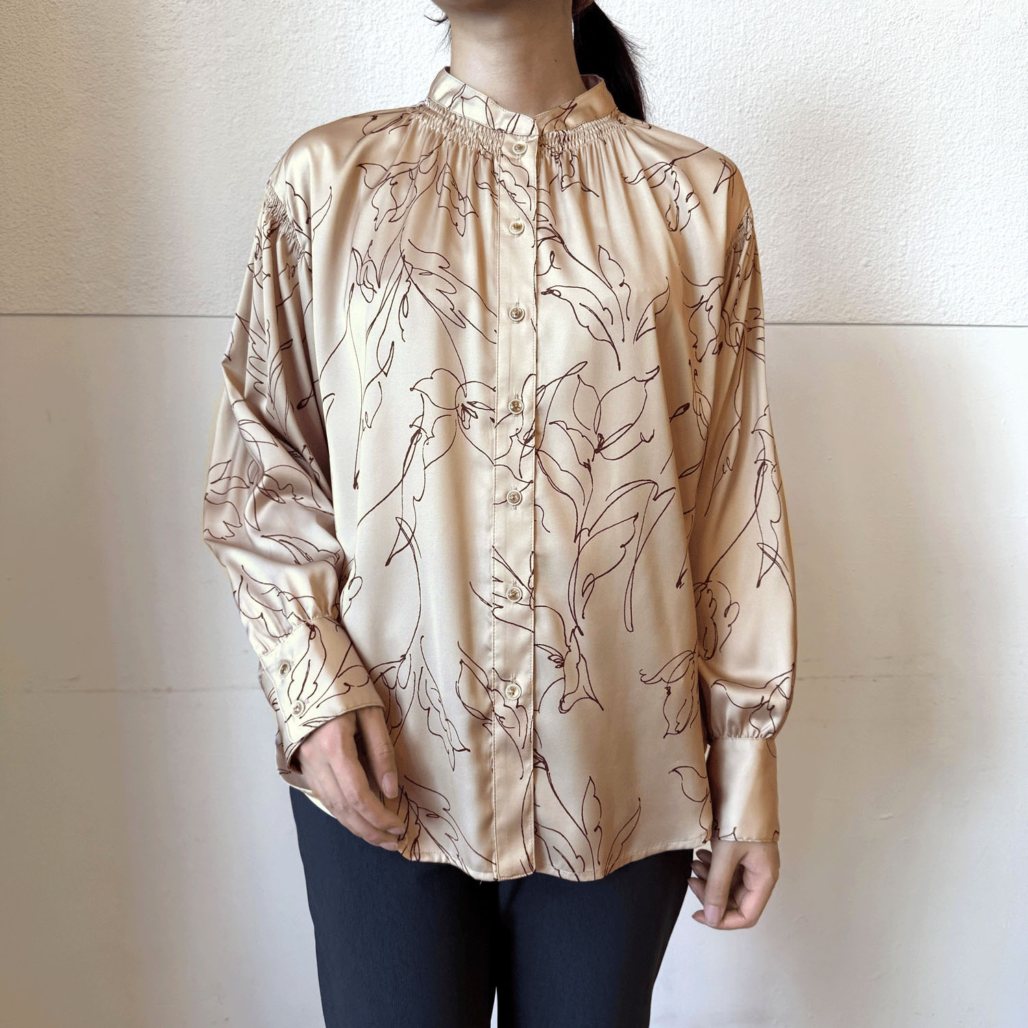 曲線柄プリントブラウス - 画像2