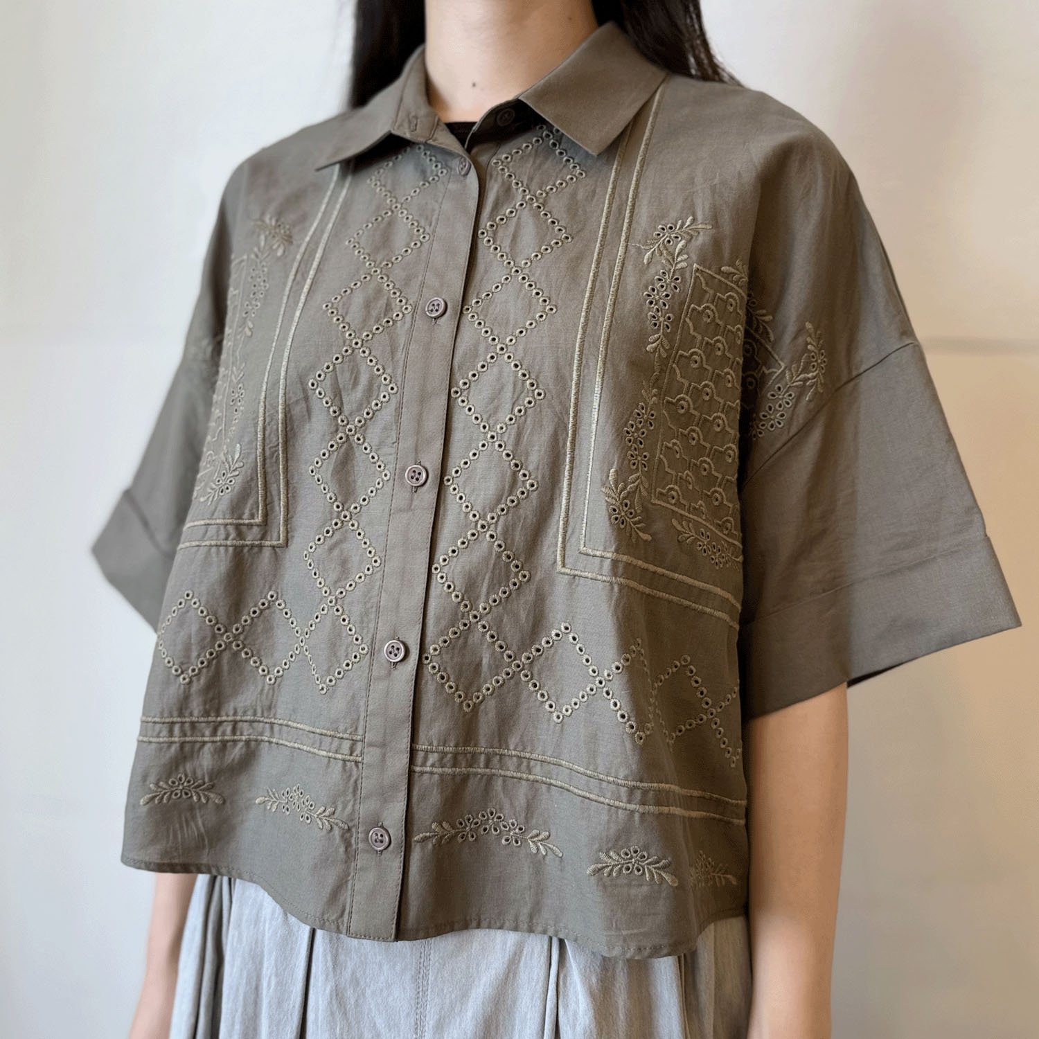 パネル刺繍ブラウス - 画像2