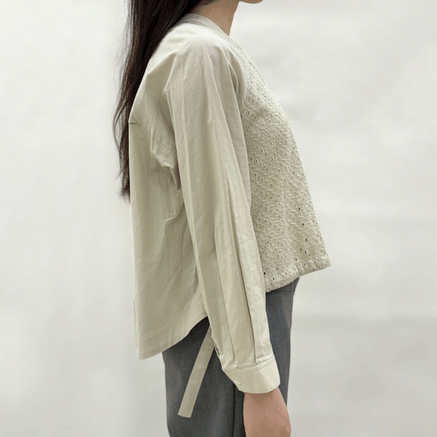 ギザギザ刺繍ブラウス - 画像3