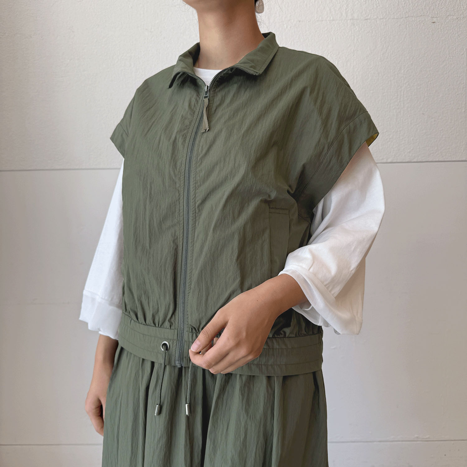 配色使いファスナーベスト - 画像3