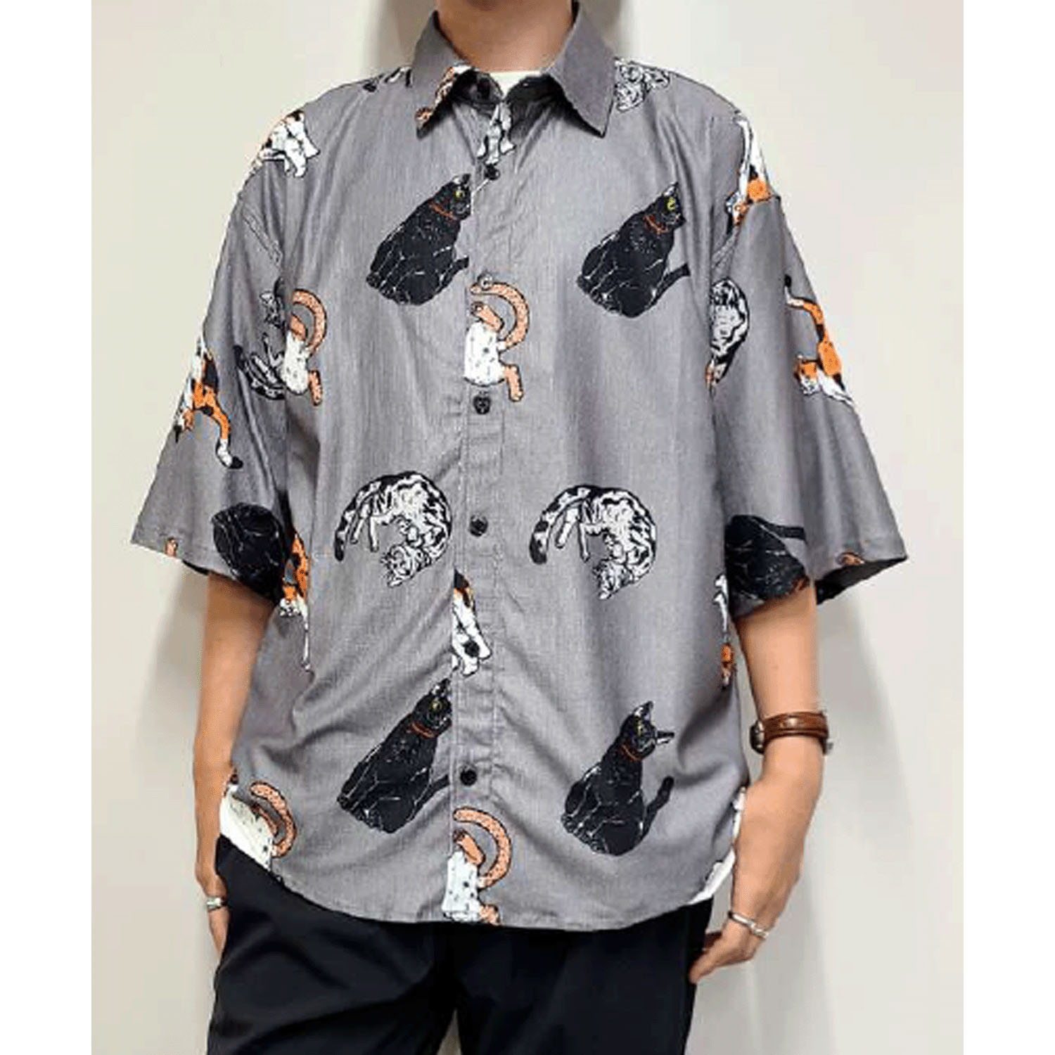 CORISCO Animal Village 猫総柄半袖サッカーシャツ