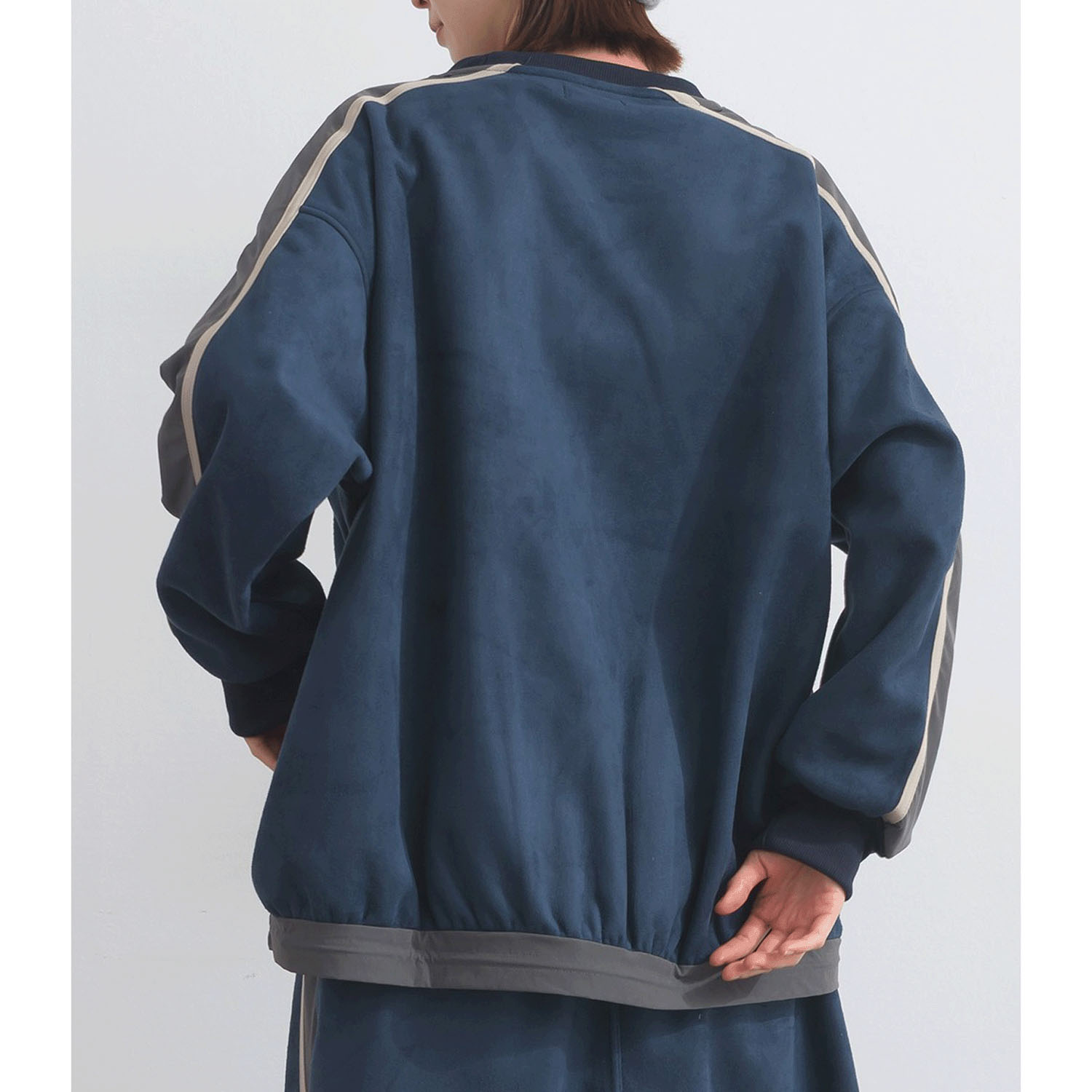 【ETONET限定】iriey フェイクスウェードラインプルオーバー - 画像25