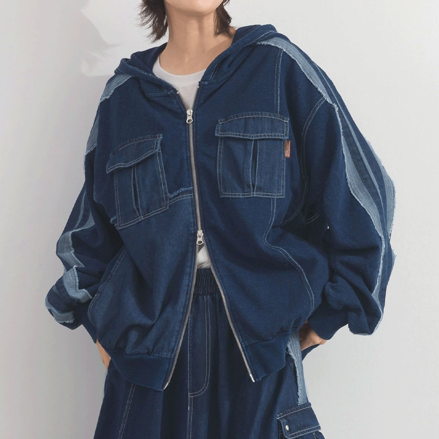 【ETONET限定】 iriey  裏毛インディゴ染めZIPパーカー - 画像12