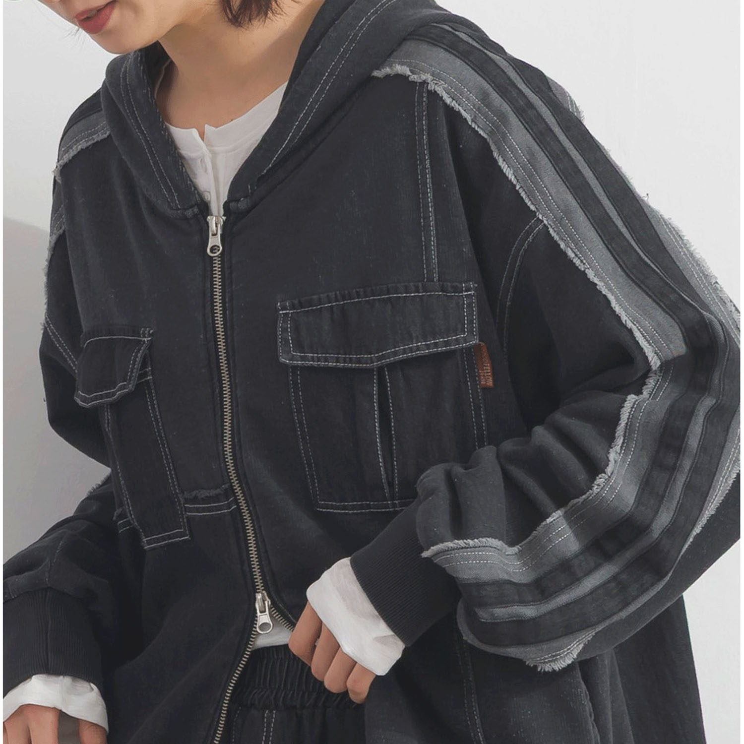 【ETONET限定】 iriey  裏毛インディゴ染めZIPパーカー - 画像8