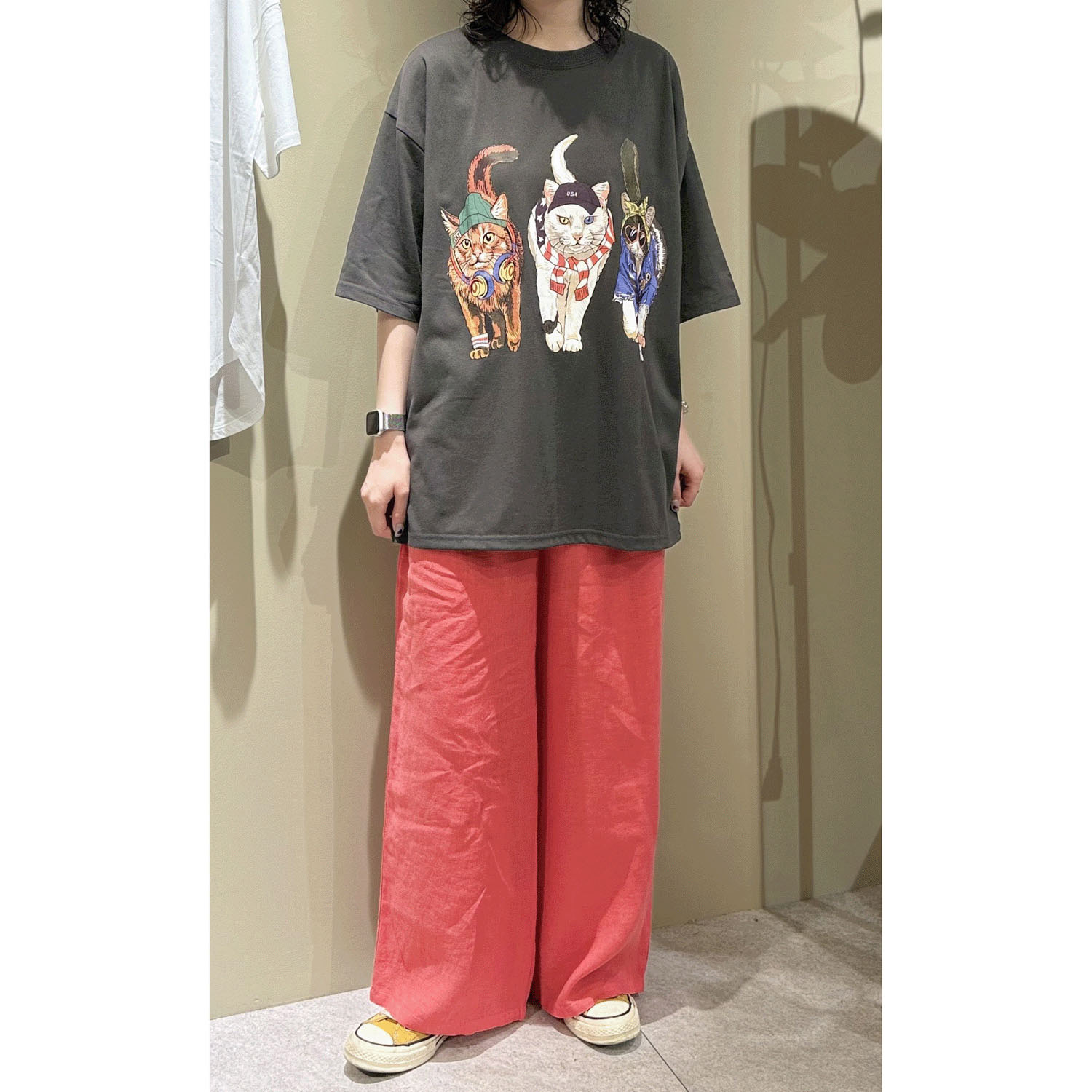 【LLサイズ、新色追加】【Insta Live】CORISCO Animal Village 前後プリントネコTシャツ - 画像16