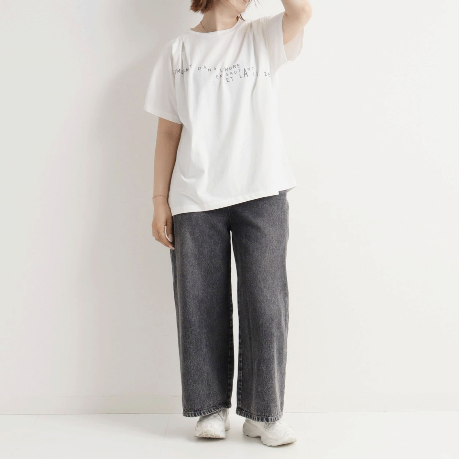 【Insta Live】MAFRAIS タックドレープロゴTEE - 画像4