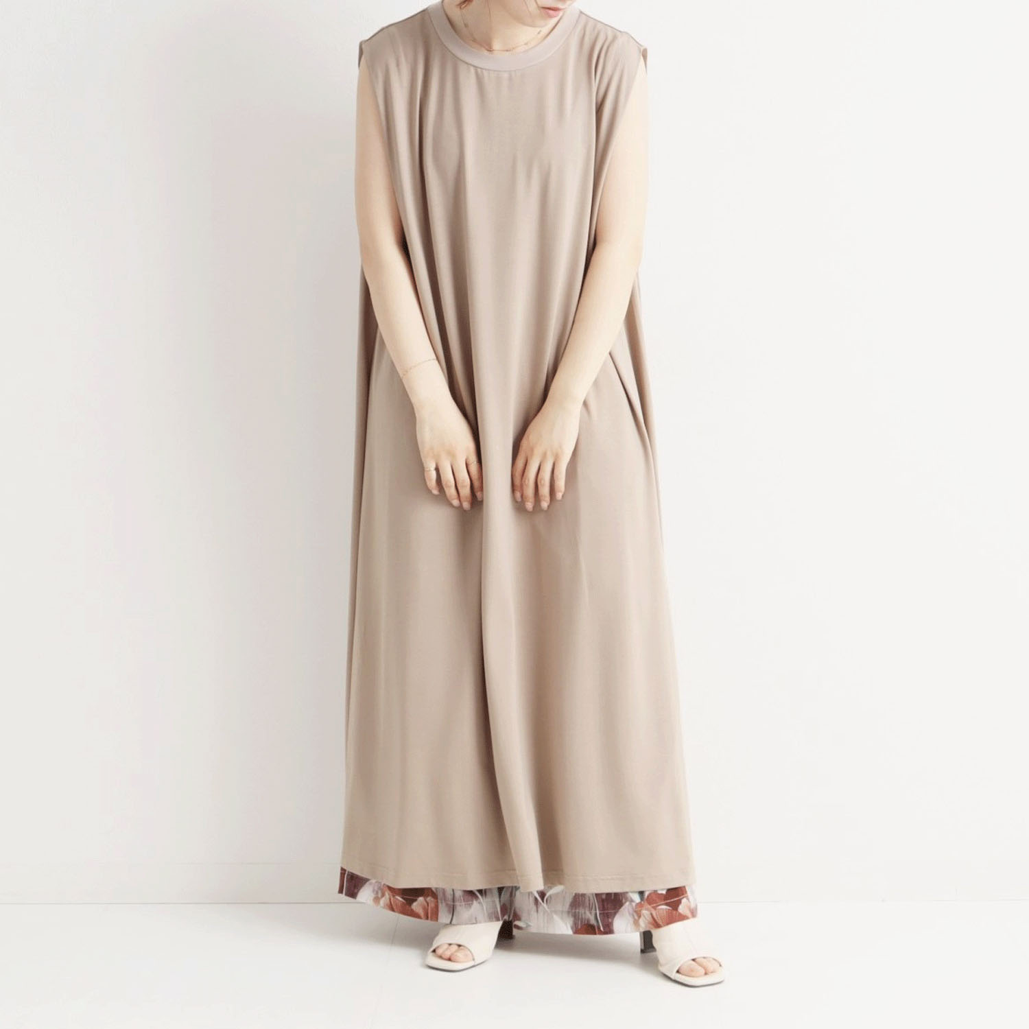 MAFRAIS トロミ天竺タックショルダーワンピース - 画像1