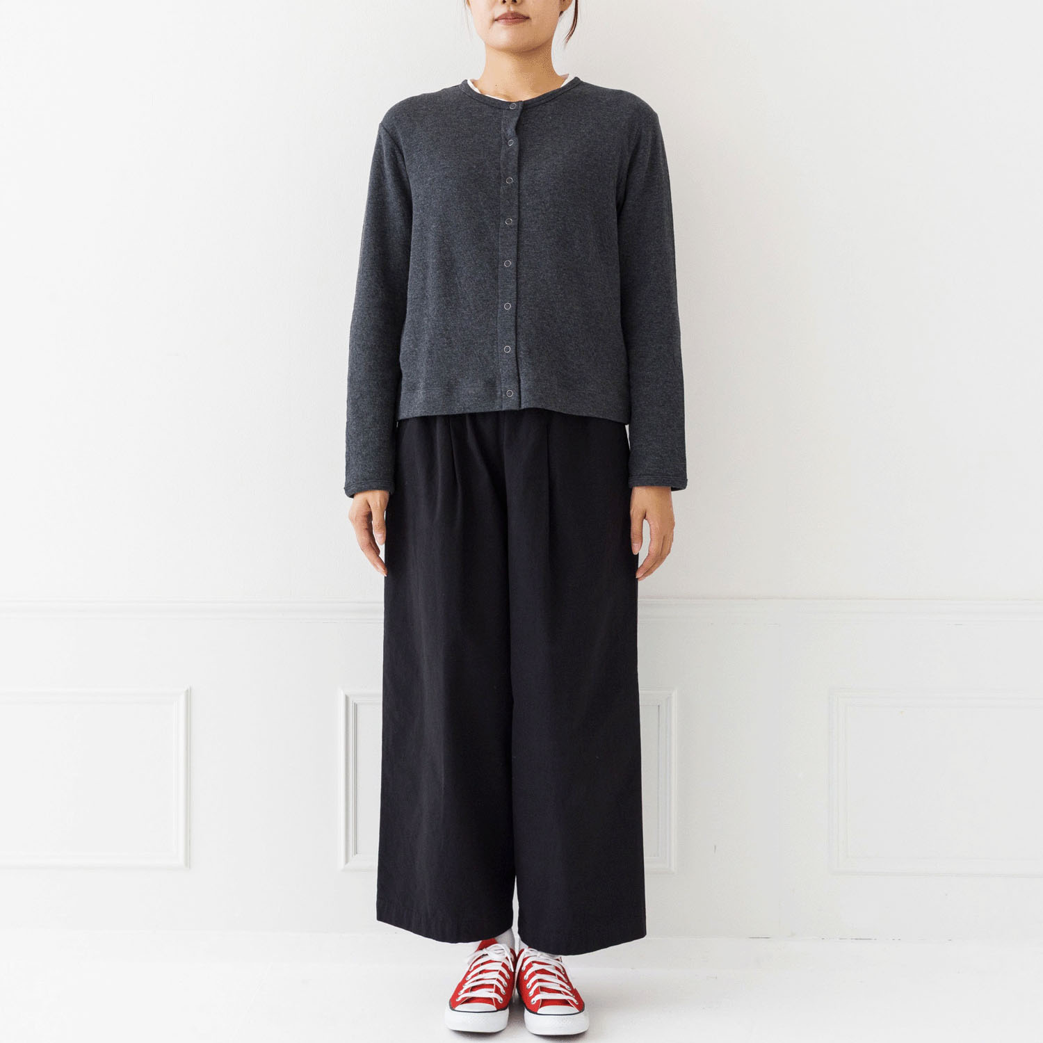 【お取り寄せ】kermu コットン接結天竺クルーネックカーディガン - 画像9