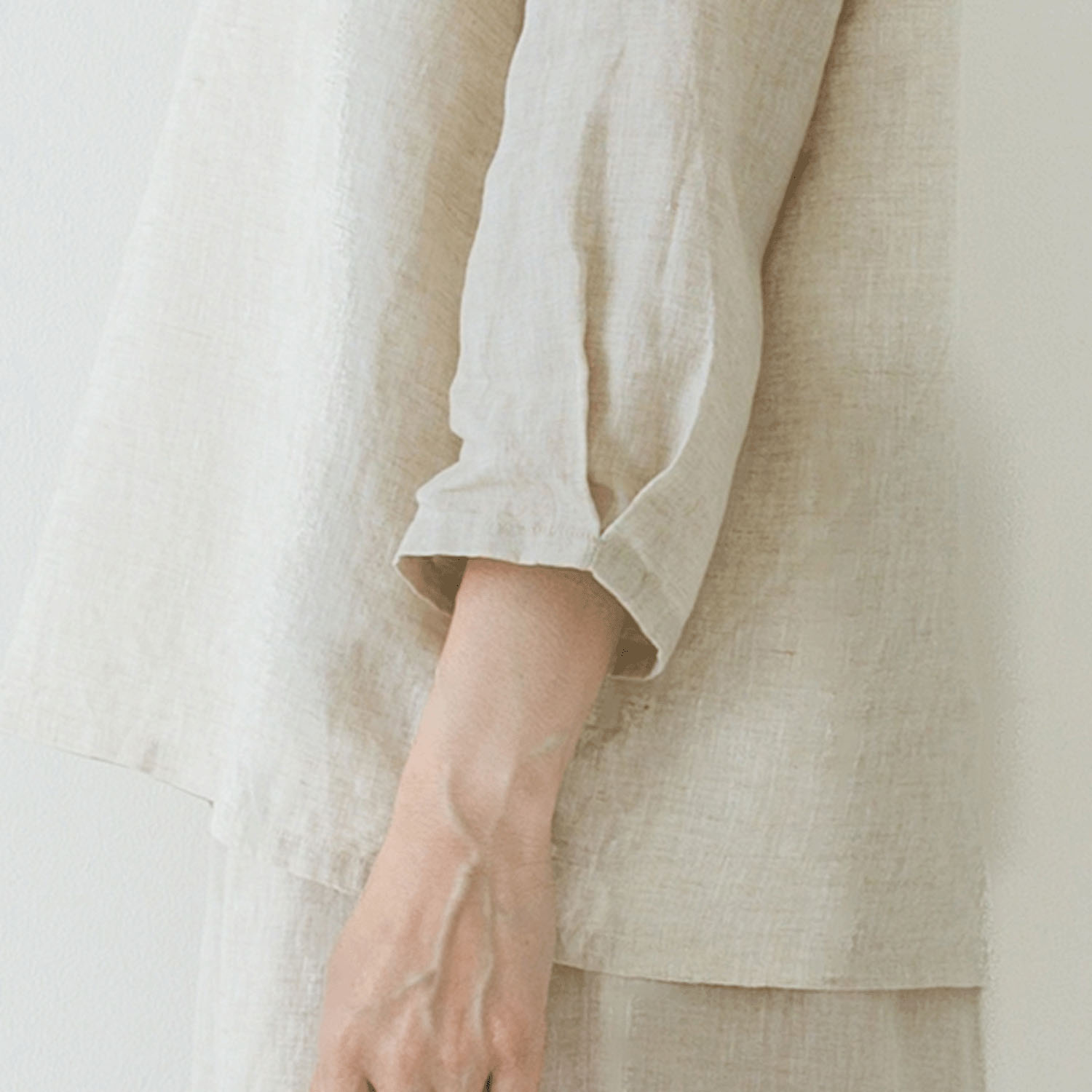 【お取り寄せ】Crea delice リネン袖口タックボリューム7分袖ブラウス - 画像21