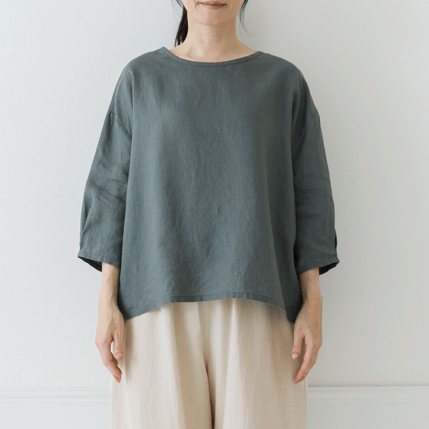 【お取り寄せ】Crea delice リネン袖口タックボリューム7分袖ブラウス - 画像9