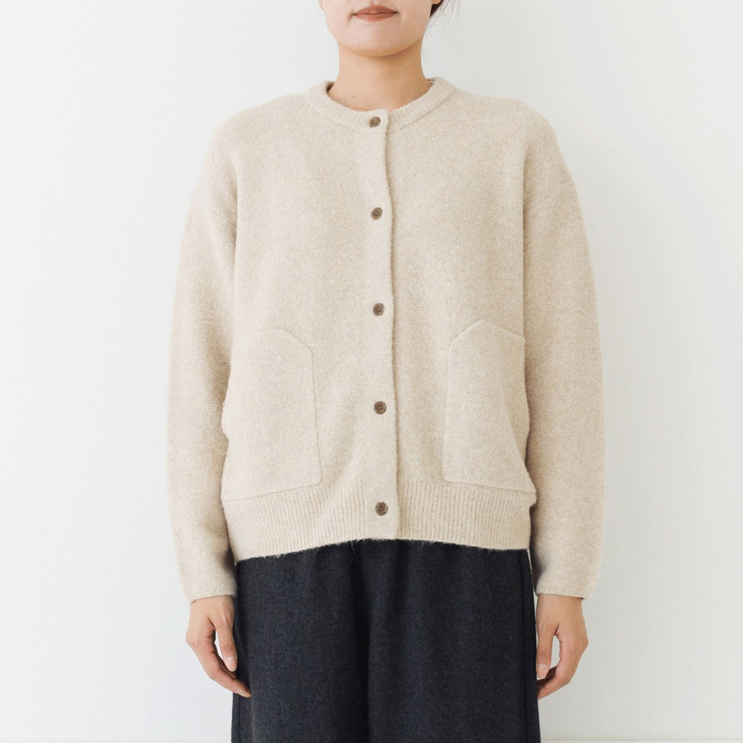 【お取り寄せ】kermu マーセライズウールワイドポケットカーディガン - 画像4