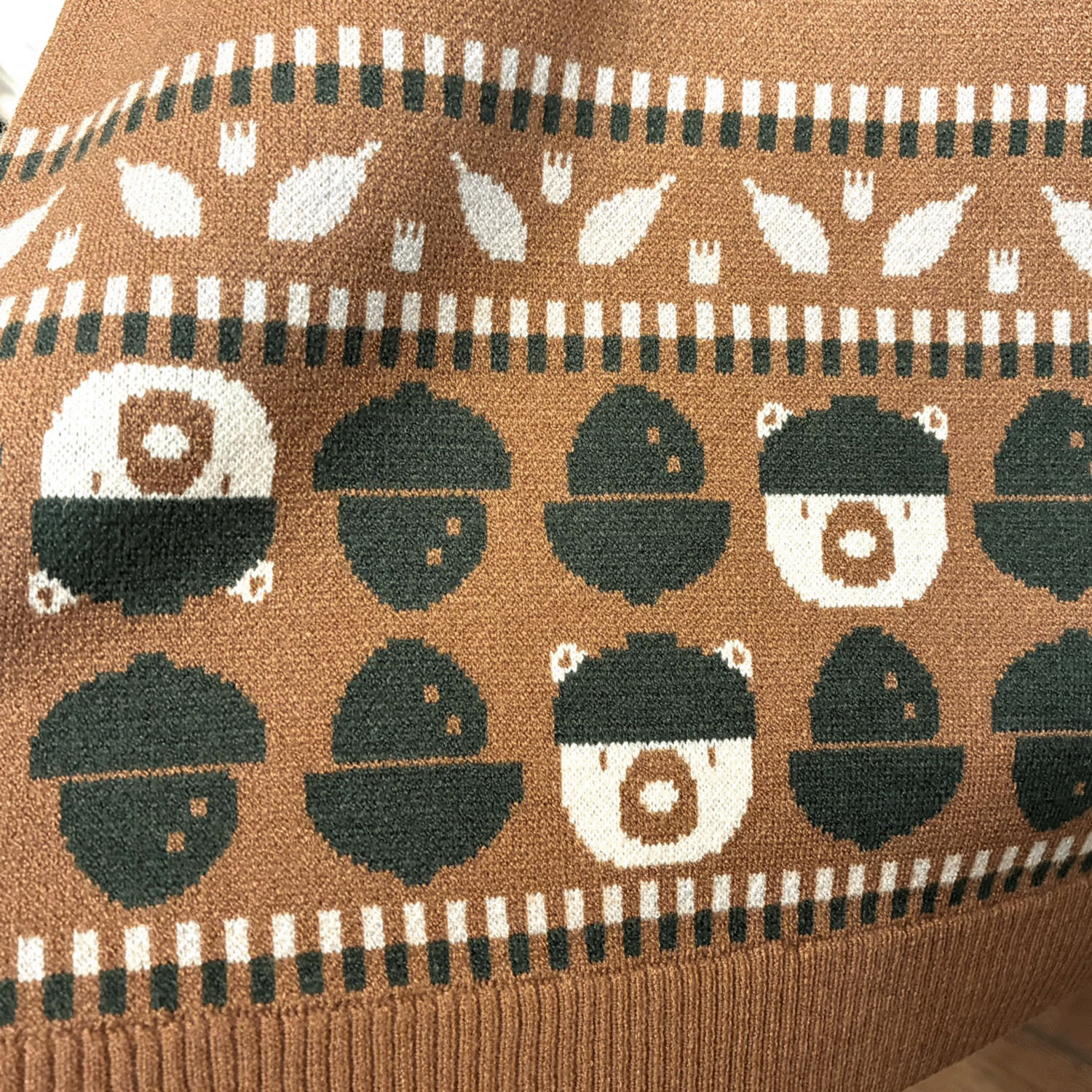 Emago どんぐりくまジャガードベスト - 画像2