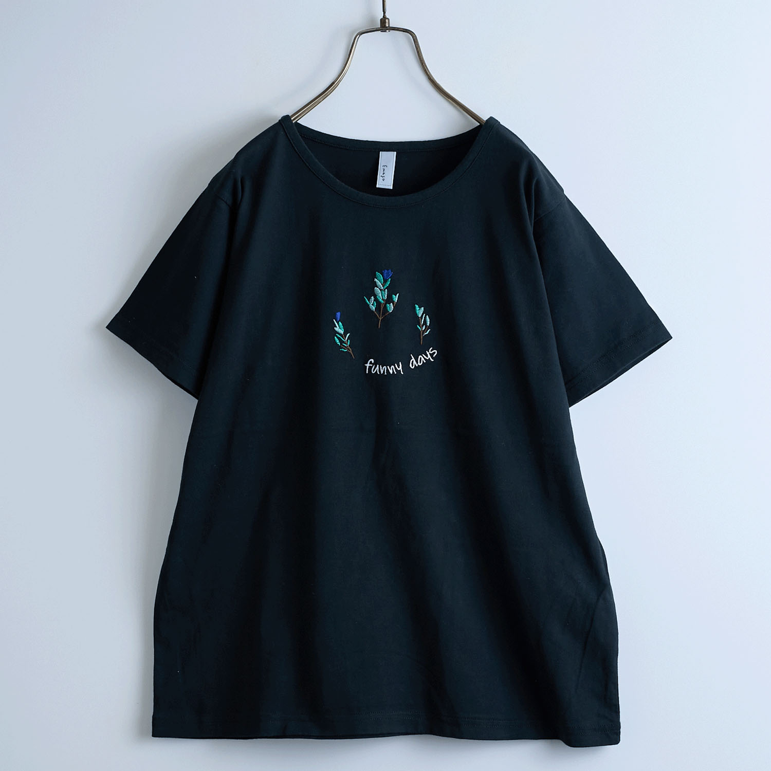【お取り寄せ】Emago 花刺繍レギュラーTシャツ - 画像3