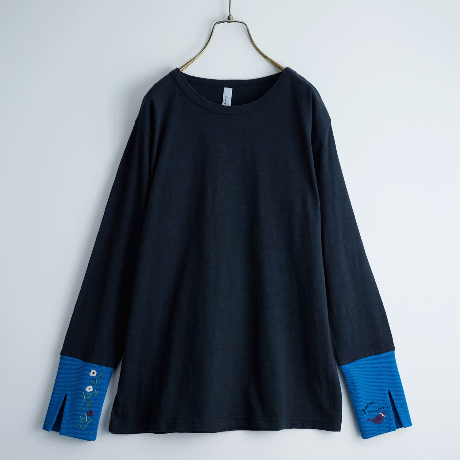 Emago リブ切替え刺繍ロングスリーブ