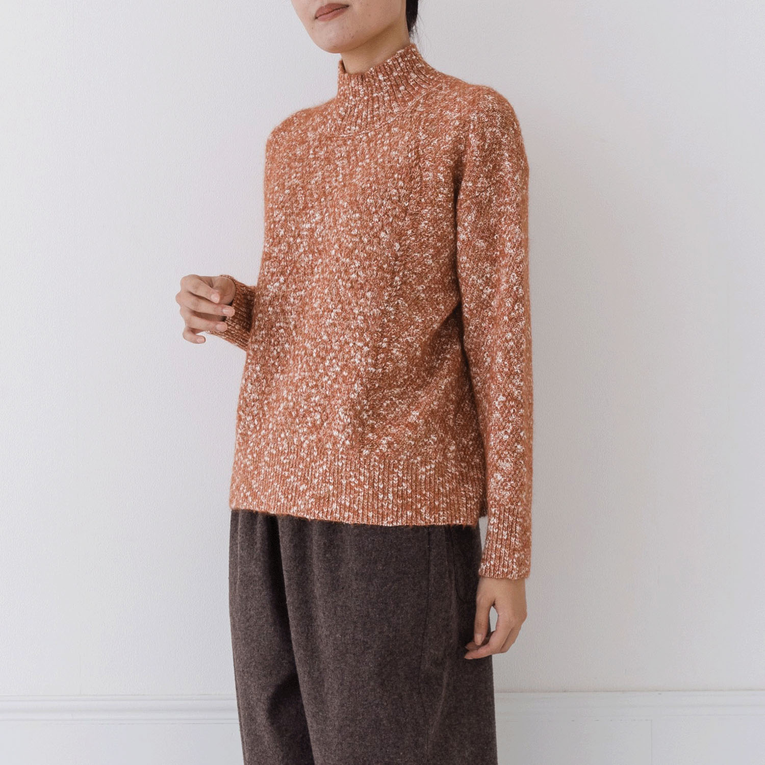 【お取り寄せ】kermu メランジニットカノコ編みハイネックセーター - 画像20