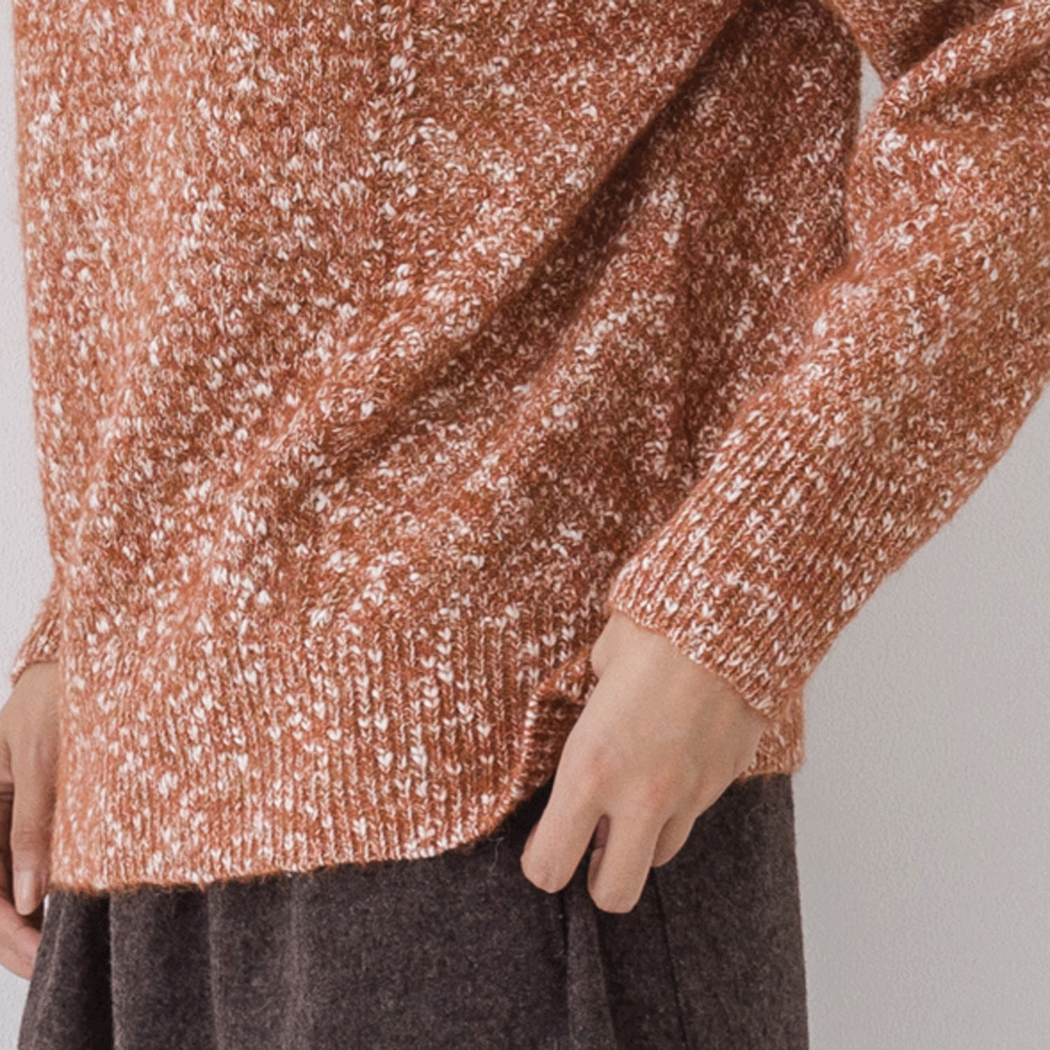 【お取り寄せ】kermu メランジニットカノコ編みハイネックセーター - 画像23