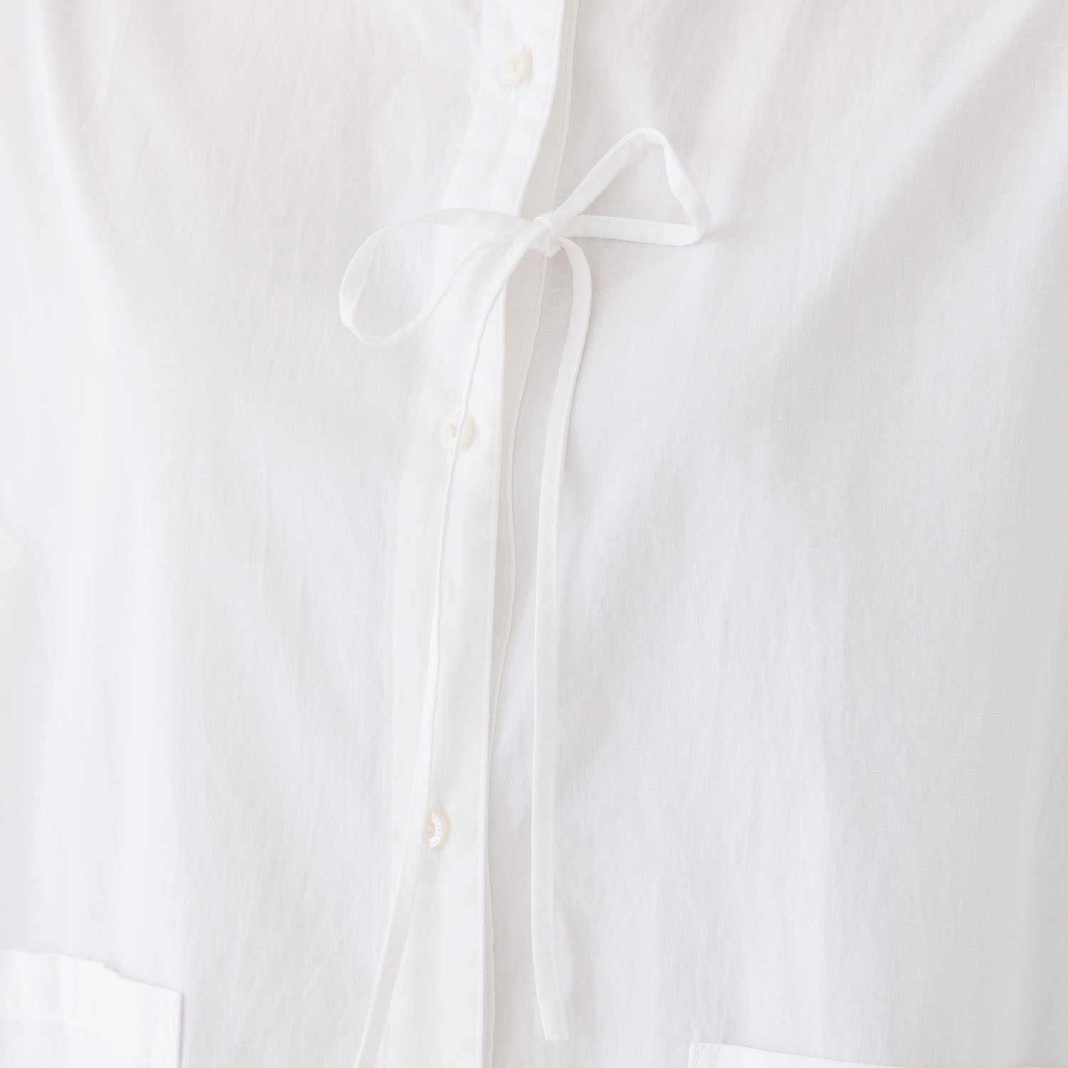 【お取り寄せ】Kermu コットンポムリンワッシャー前ストリングオーバーシャツ - 画像4