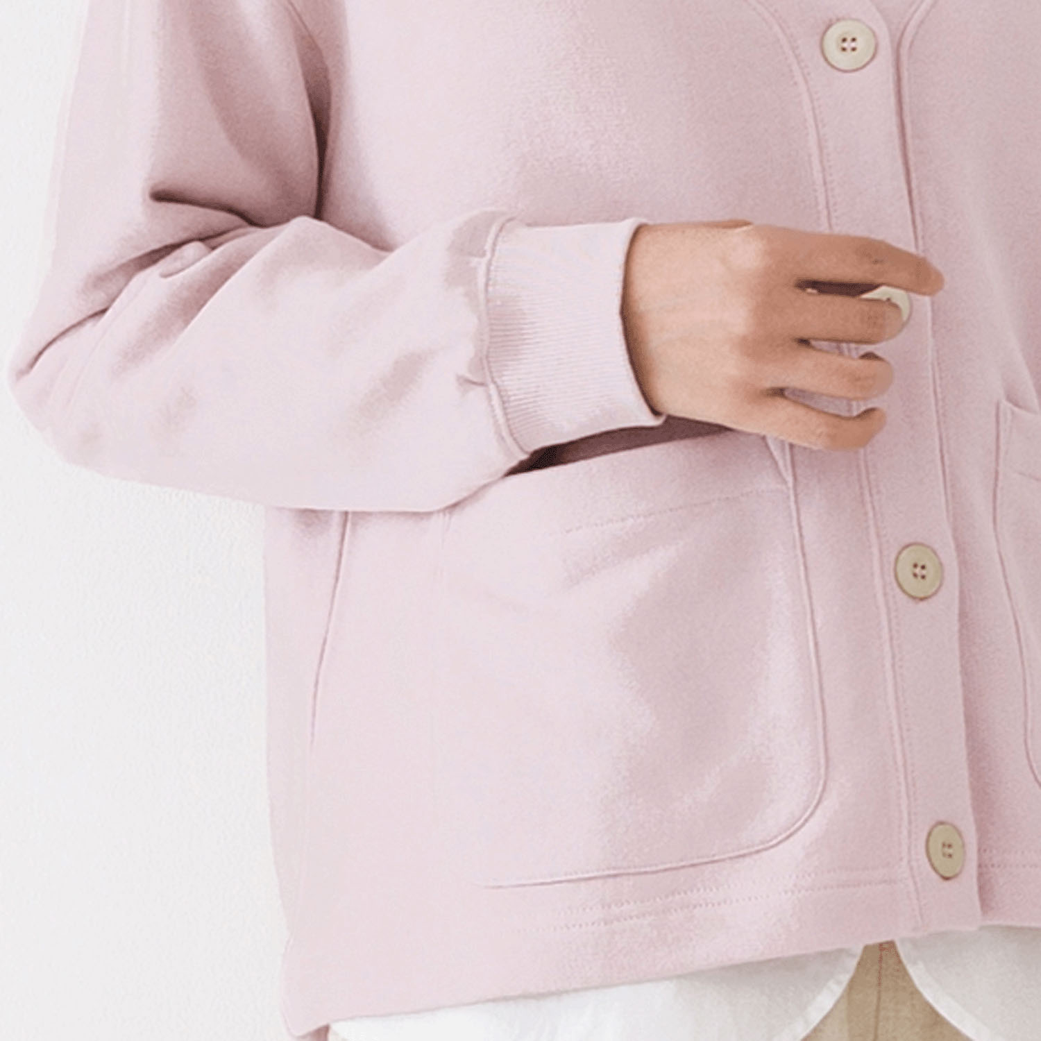 【お取り寄せ】Kermu コットンガーゼ裏毛バイカラーVネックカーディガン - 画像17