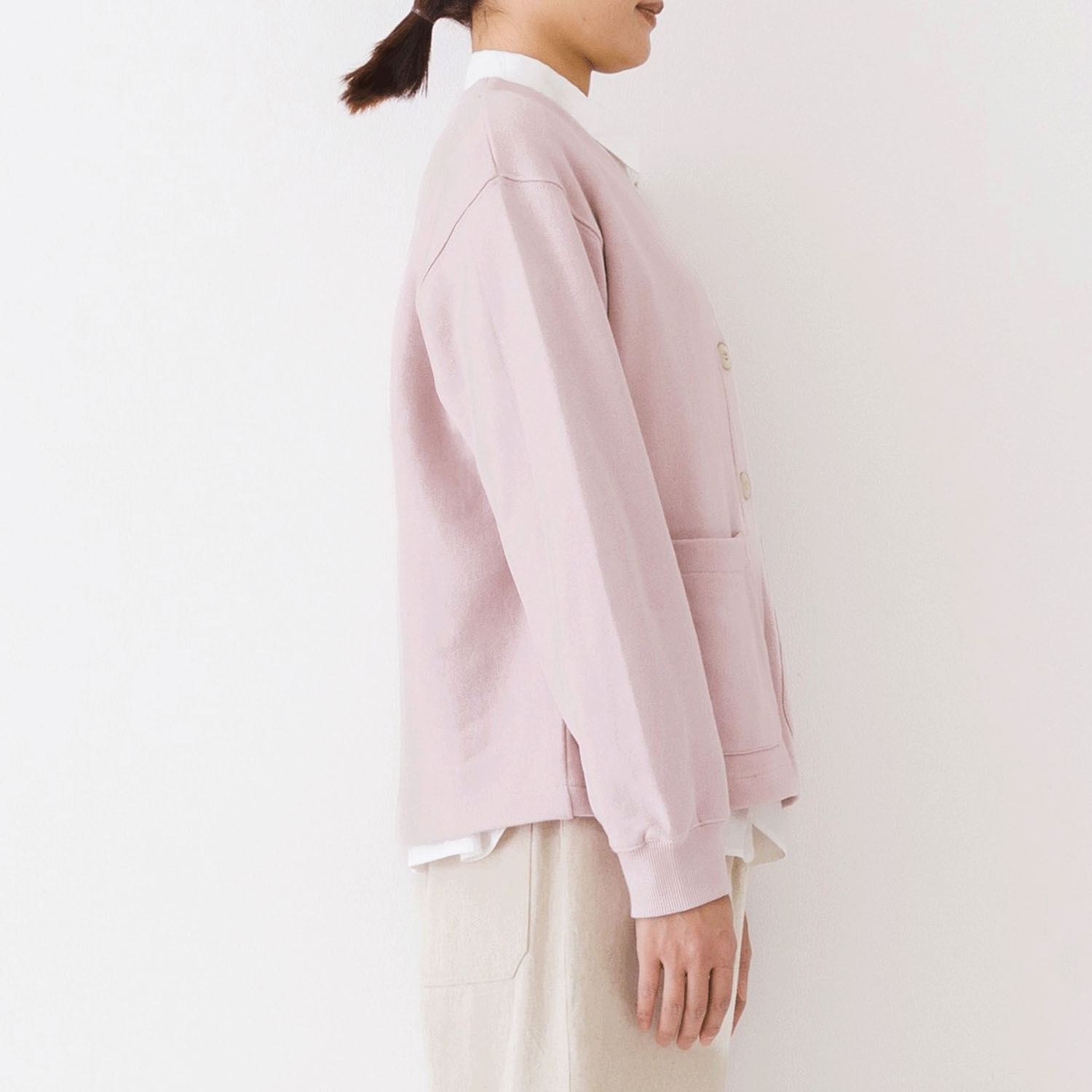 【お取り寄せ】Kermu コットンガーゼ裏毛バイカラーVネックカーディガン - 画像18