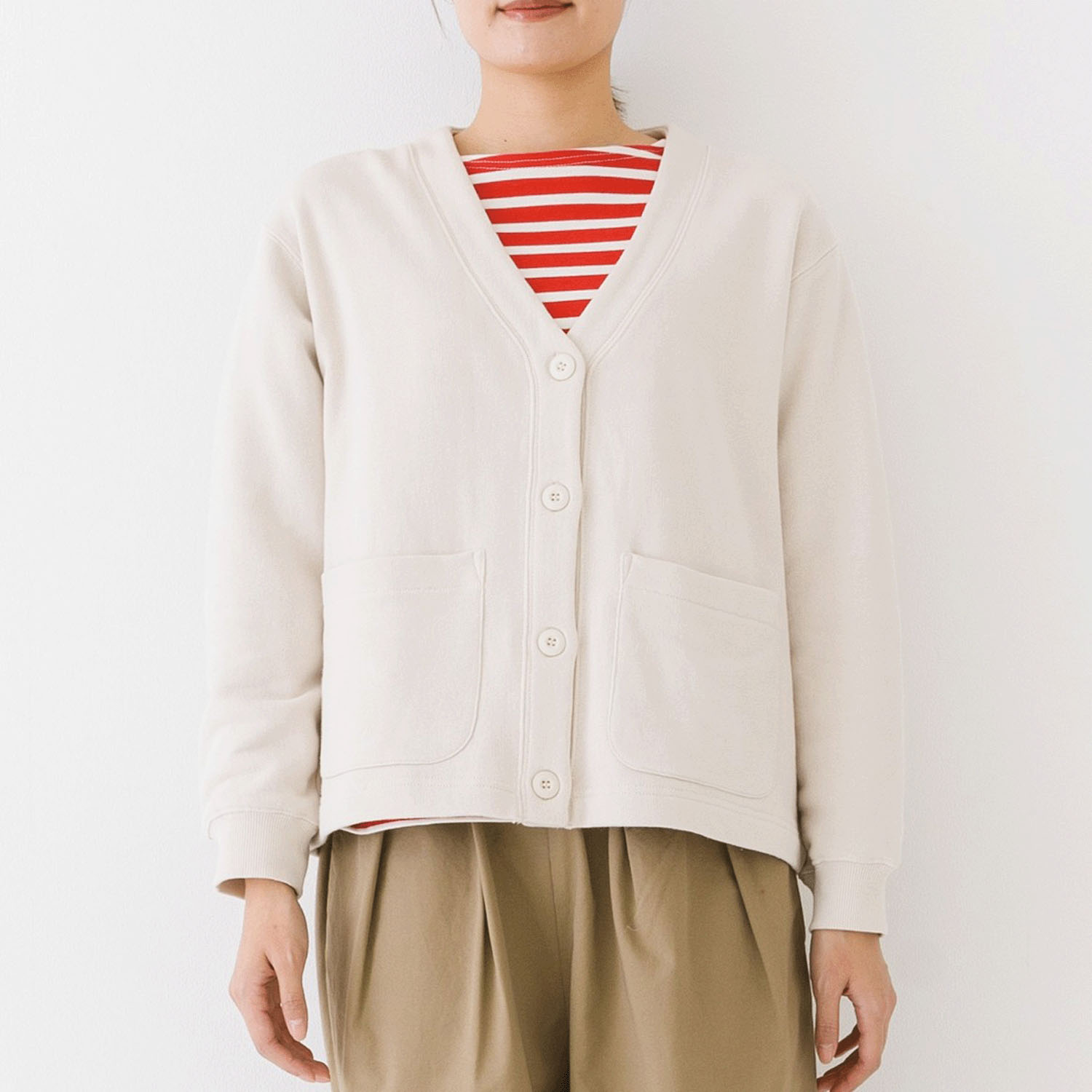 【お取り寄せ】Kermu コットンガーゼ裏毛バイカラーVネックカーディガン - 画像23