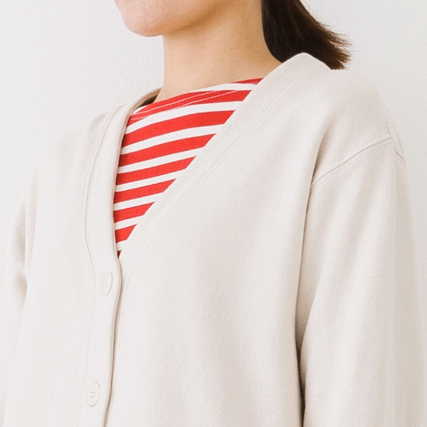 【お取り寄せ】Kermu コットンガーゼ裏毛バイカラーVネックカーディガン - 画像24