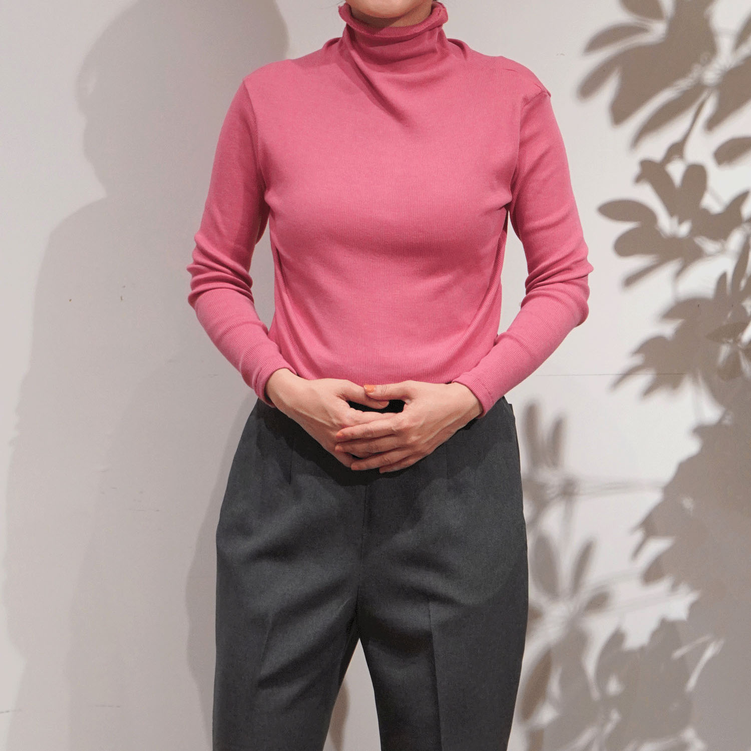 【Insta Live】マゼンタ テレコ12cmボトルネック長袖 - 画像6