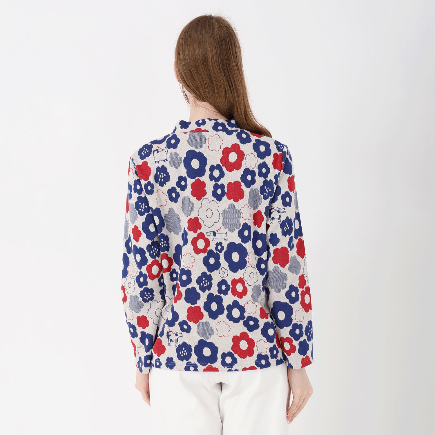 T’BIS STUDIO 長袖花イヌ柄Wジャカードハイネックカットソー - 画像6