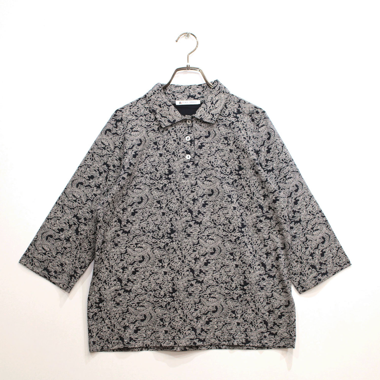 T’BIS STUDIO オリエンタル柄総プリント7分袖ポロシャツ - 画像13