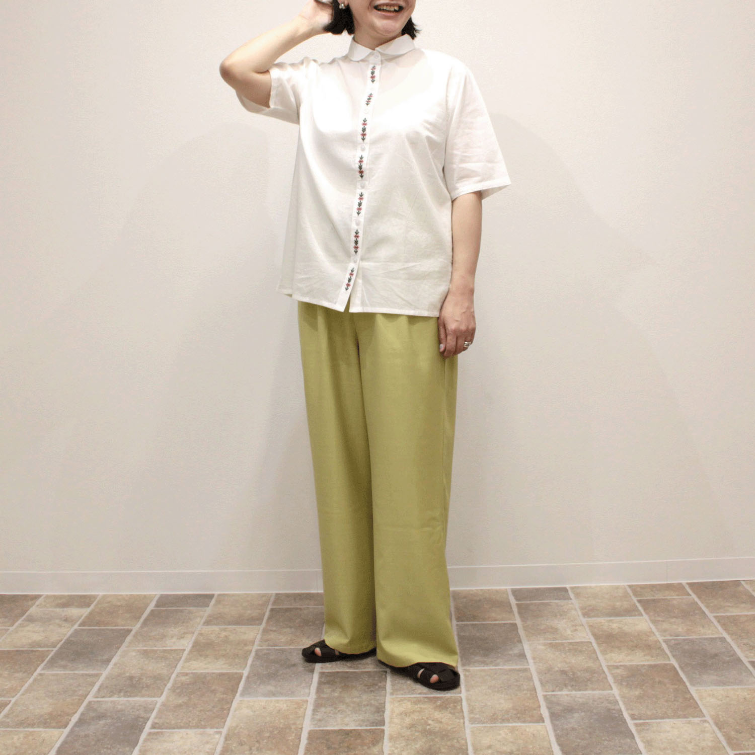 notorico 前立て刺繍半袖丸襟インド綿シャツ - 画像3