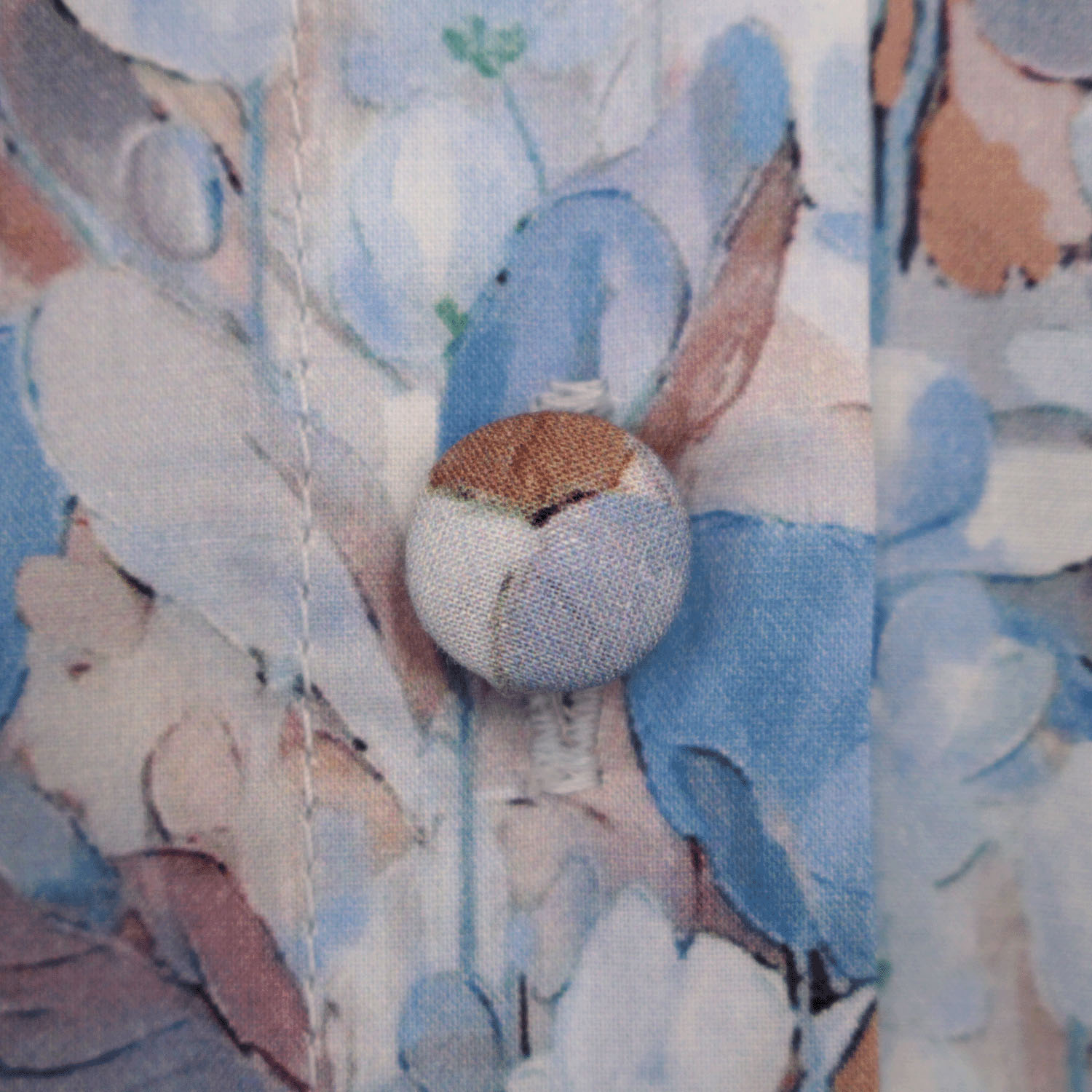 T’BIS STUDIO 7分袖水彩花柄スタンドネックシャツ - 画像18