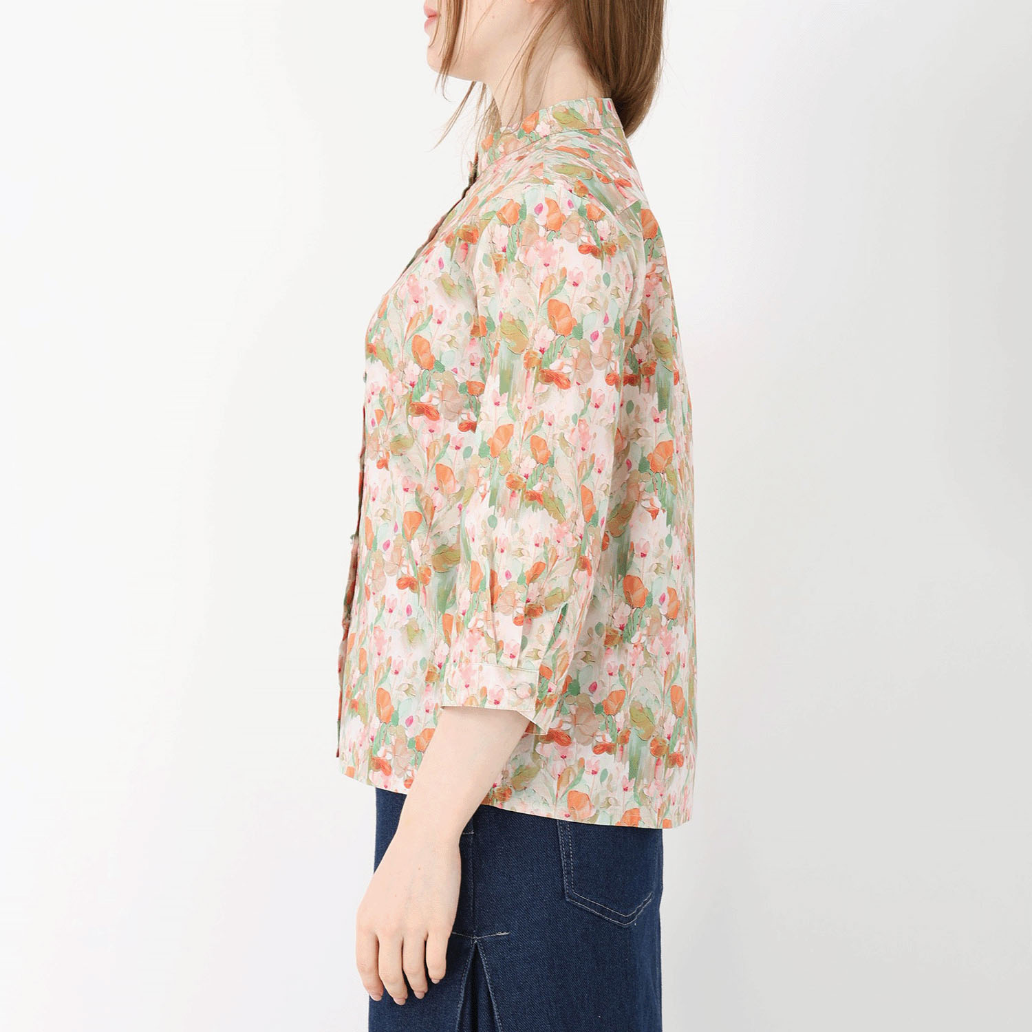 T’BIS STUDIO 7分袖水彩花柄スタンドネックシャツ - 画像5