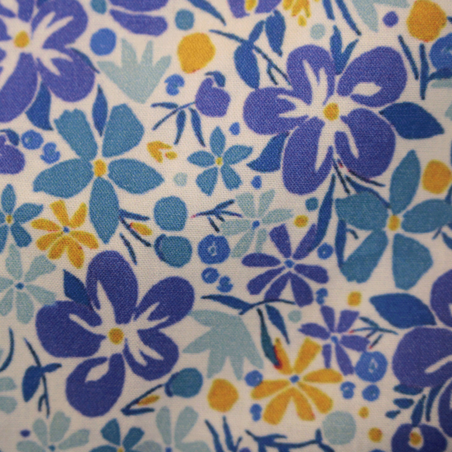 T’BIS STUDIO 花柄プリントスタンドネック半袖シャツ - 画像6