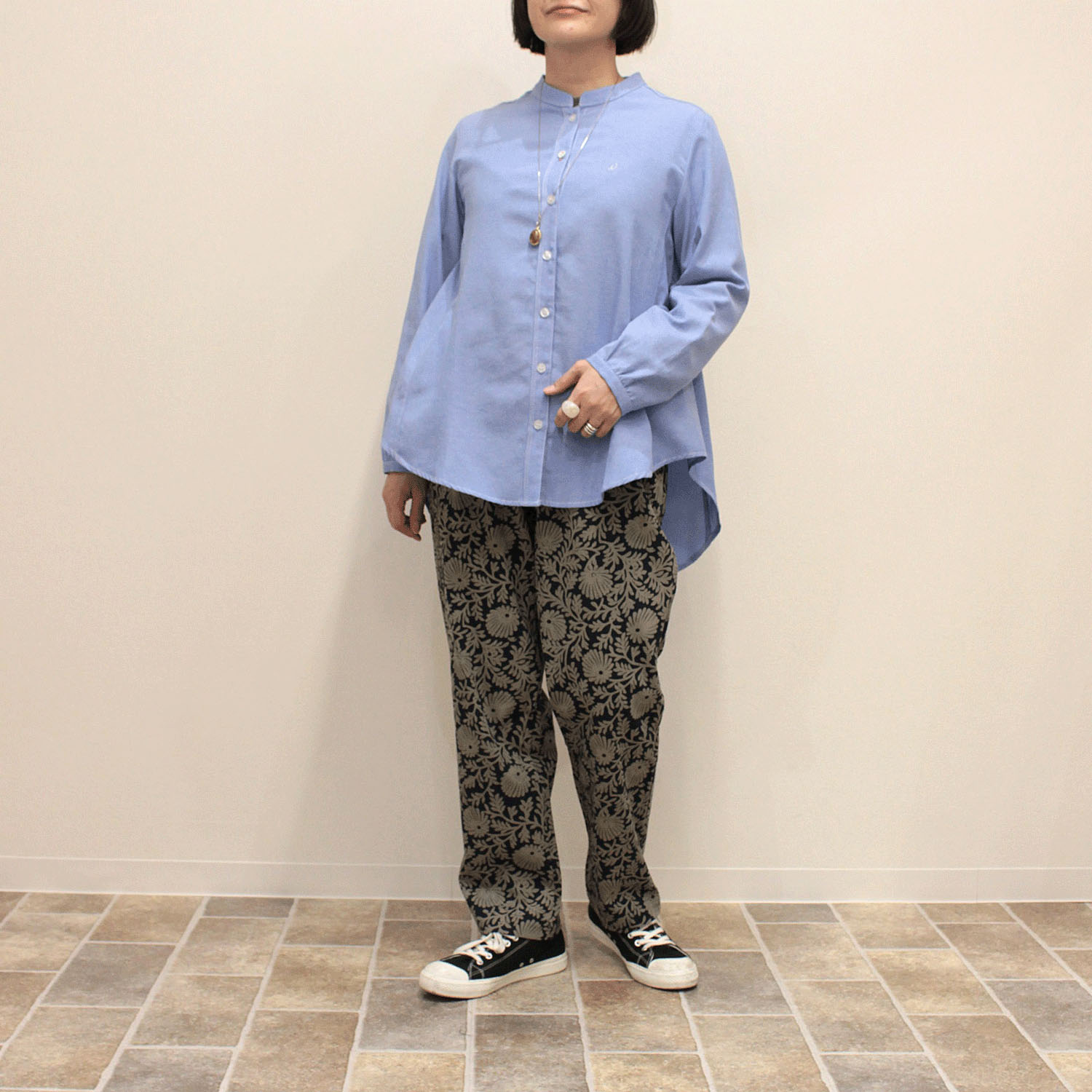 notorico アクセントステッチベーシックスタンドカラーロングシャツ - 画像23